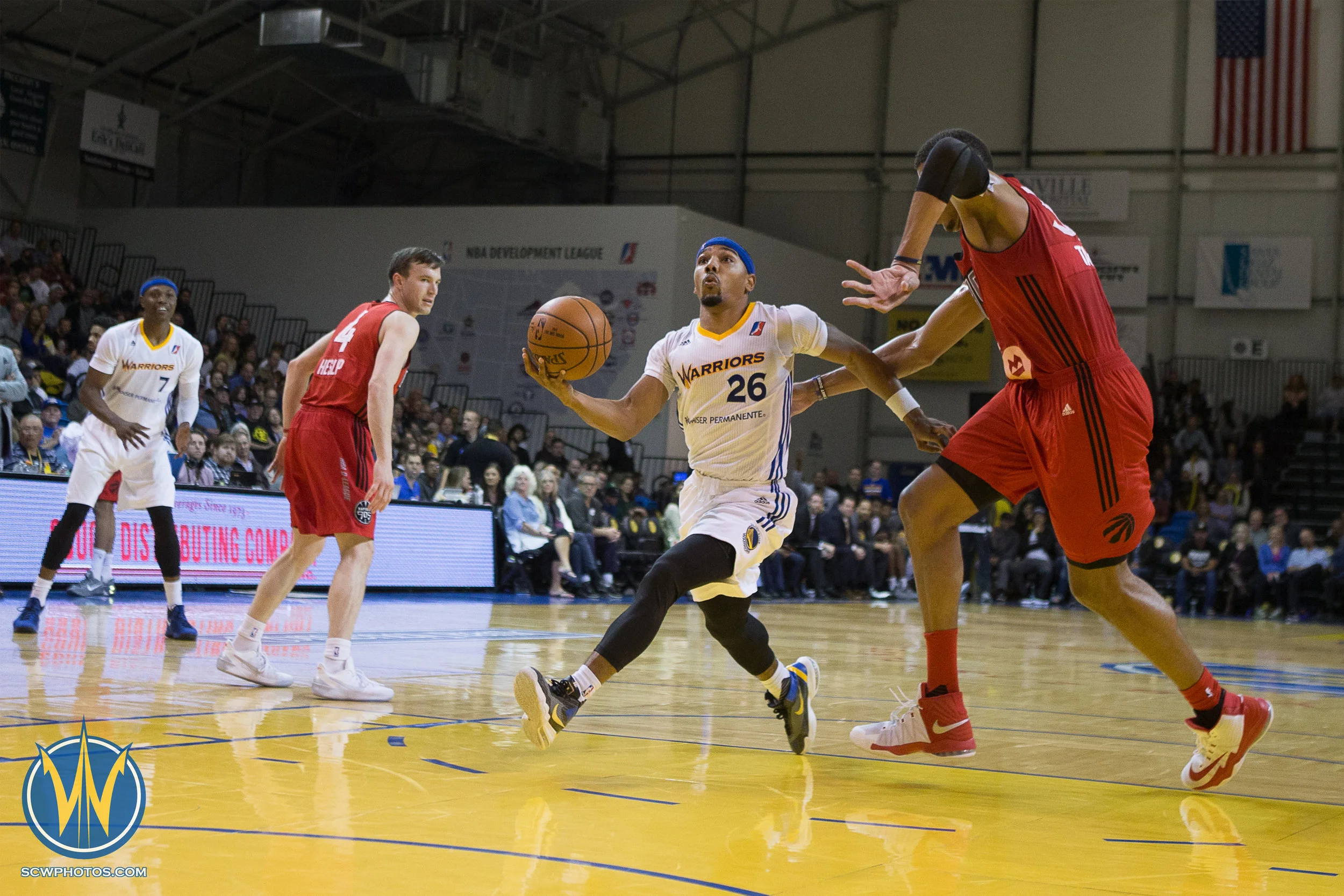 Santa Cruz Warriors game on 3/8/17 at Kaiser Permanente Arena in Santa Cruz, California. (Photo: Andrew Wheeler /SC Warriors 2017)