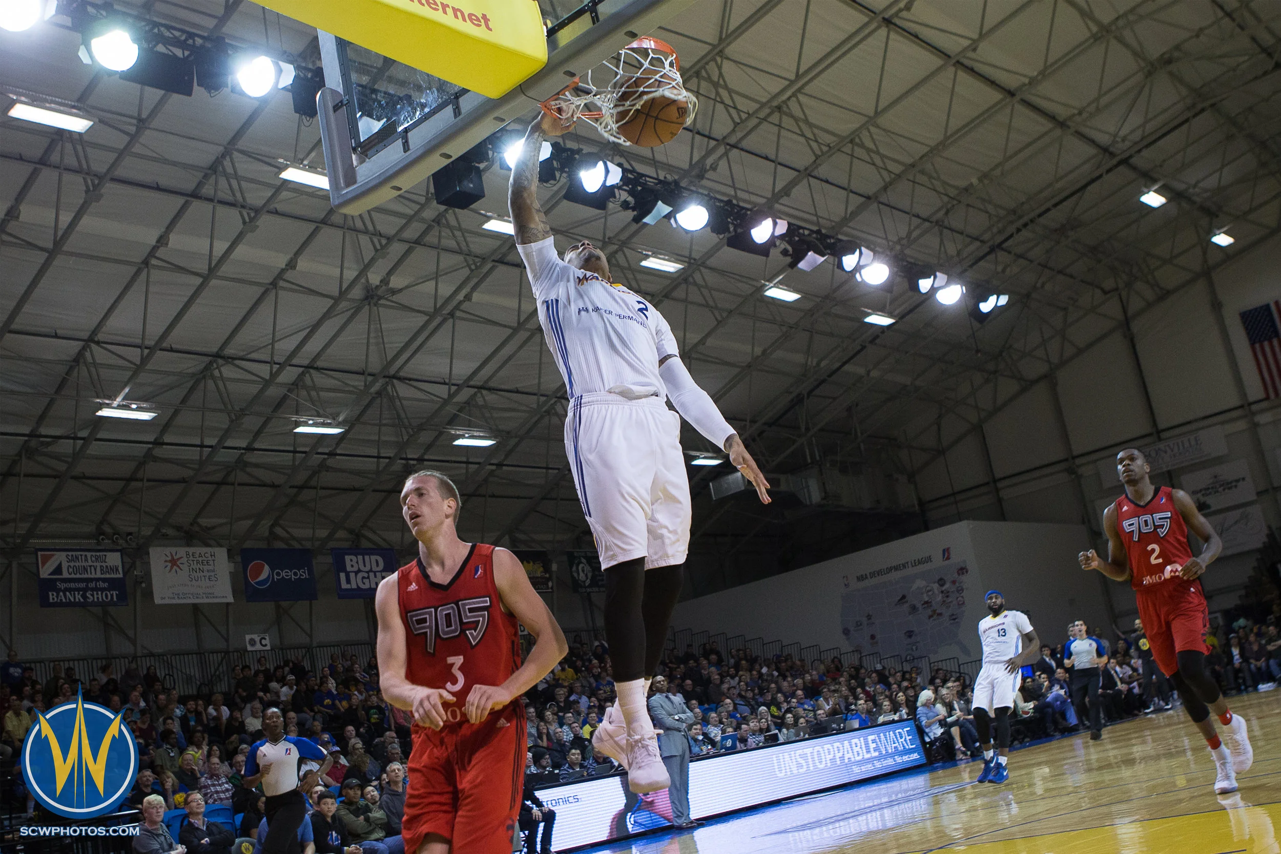 Santa Cruz Warriors game on 3/8/17 at Kaiser Permanente Arena in Santa Cruz, California. (Photo: Andrew Wheeler /SC Warriors 2017)
