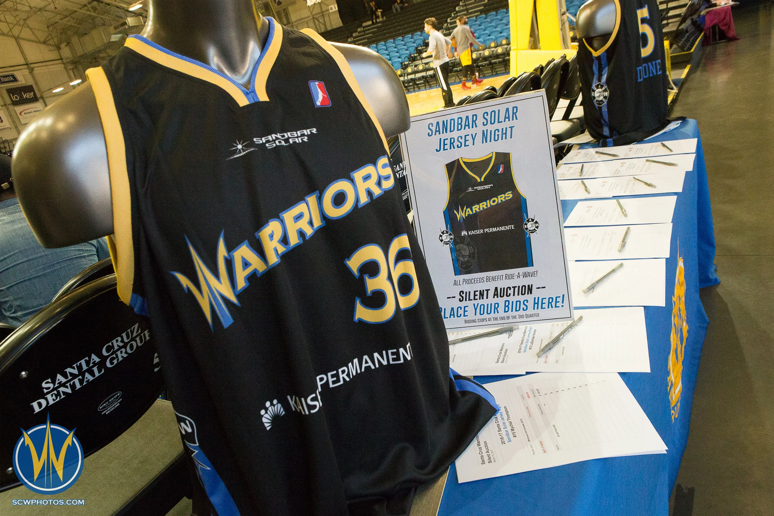 Santa Cruz Warriors game on 3/10/17 at Kaiser Permanente Arena in Santa Cruz, California. (Photo: Andrew Wheeler /SC Warriors 2017)