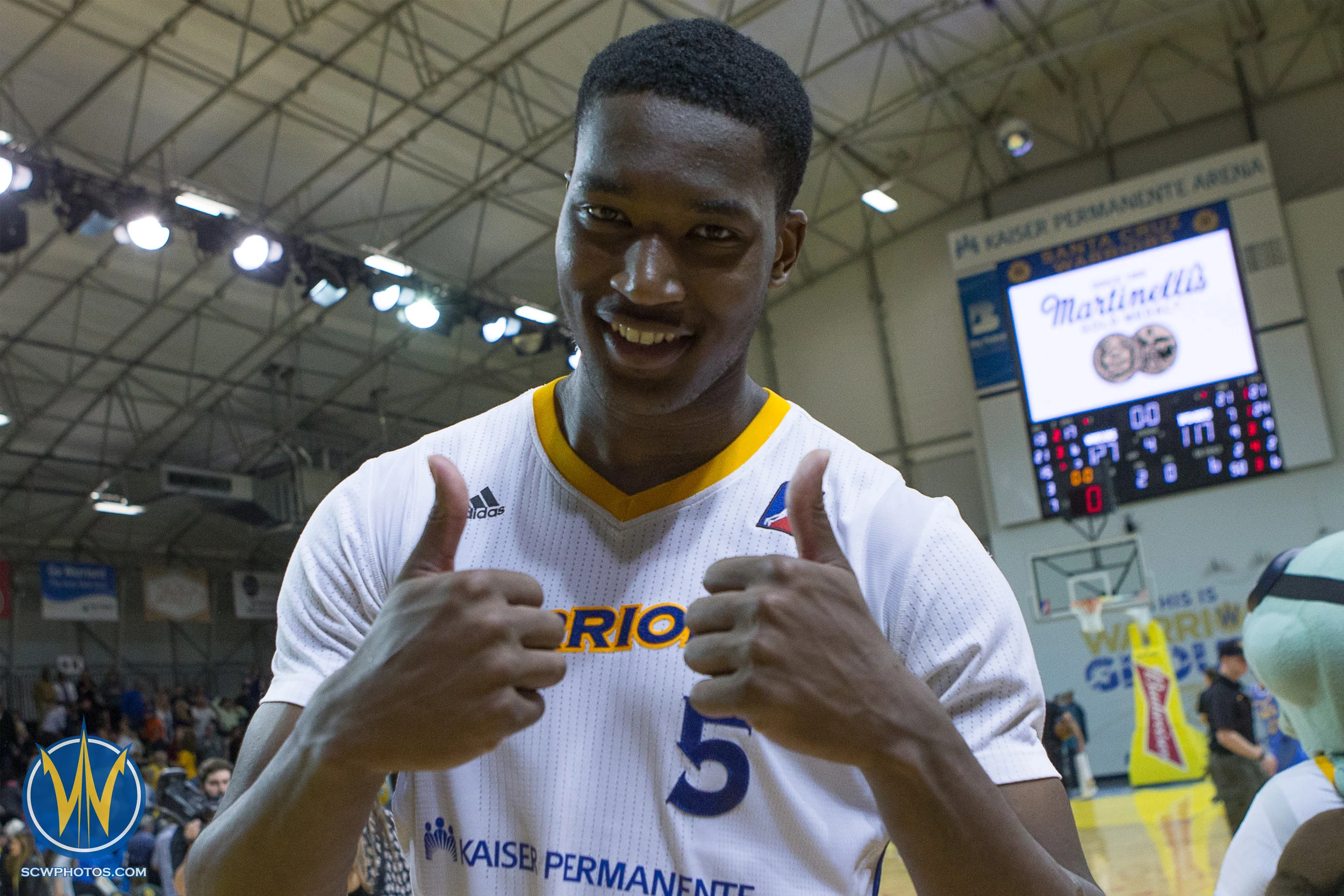 Santa Cruz Warriors game on 3 /31/17 at Kaiser Permanente Arena in Santa Cruz, California. (Photo: Andrew Wheeler /SC Warriors 2017)