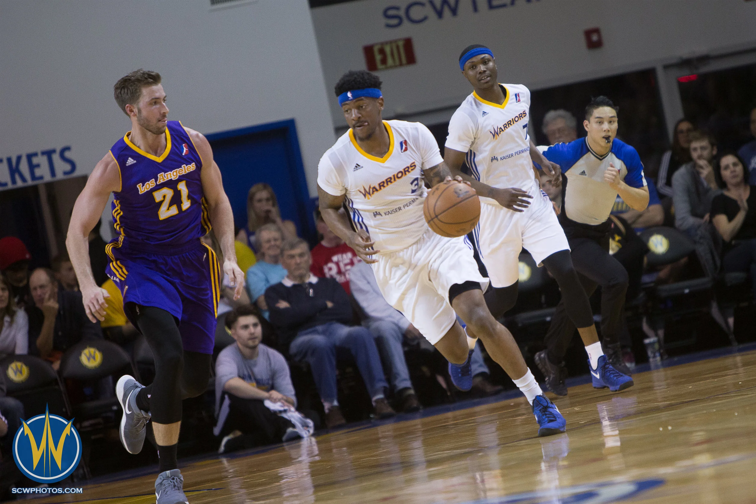 Santa Cruz Warriors game on 3 /31/17 at Kaiser Permanente Arena in Santa Cruz, California. (Photo: Andrew Wheeler /SC Warriors 2017)