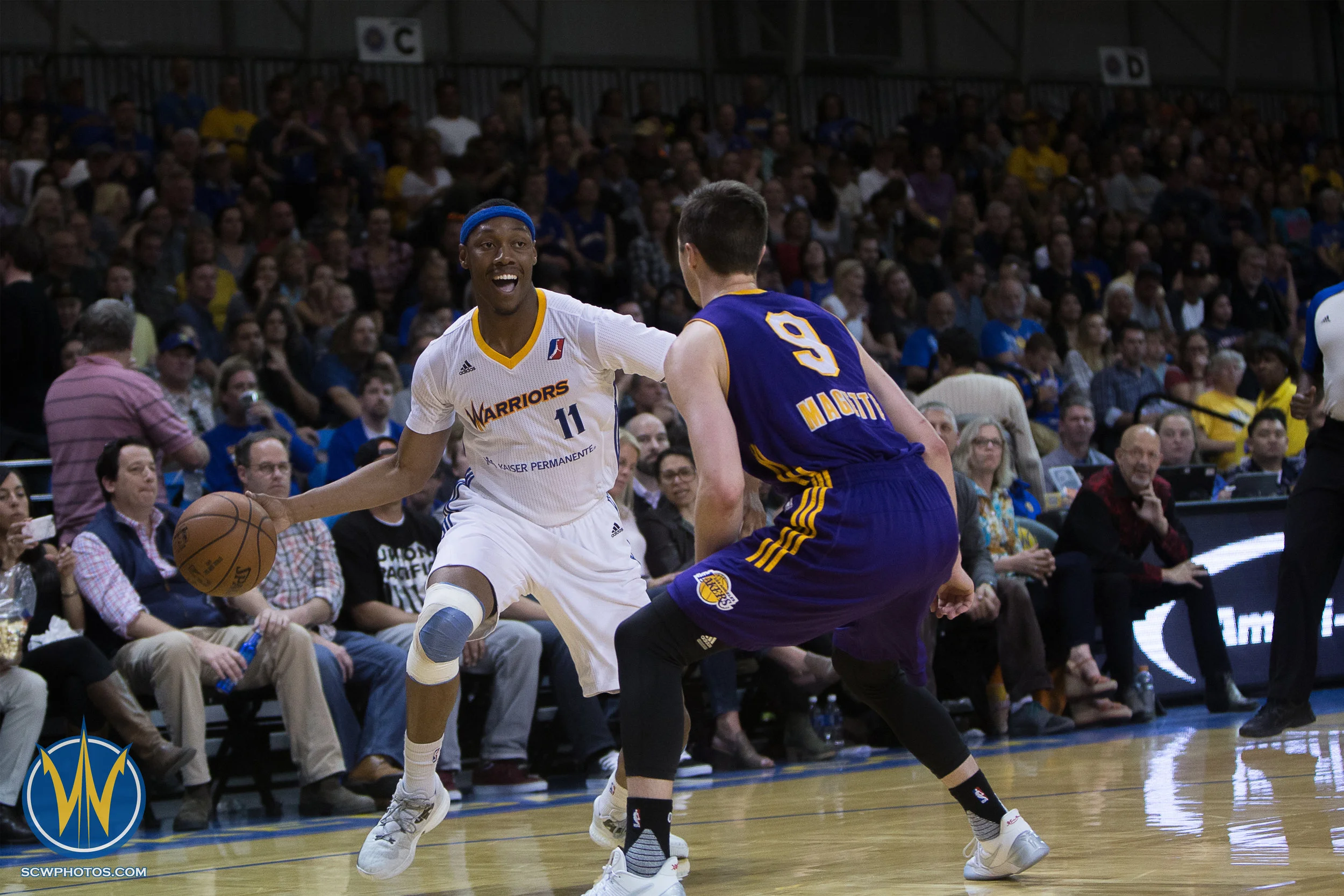 Santa Cruz Warriors game on 3 /31/17 at Kaiser Permanente Arena in Santa Cruz, California. (Photo: Andrew Wheeler /SC Warriors 2017)