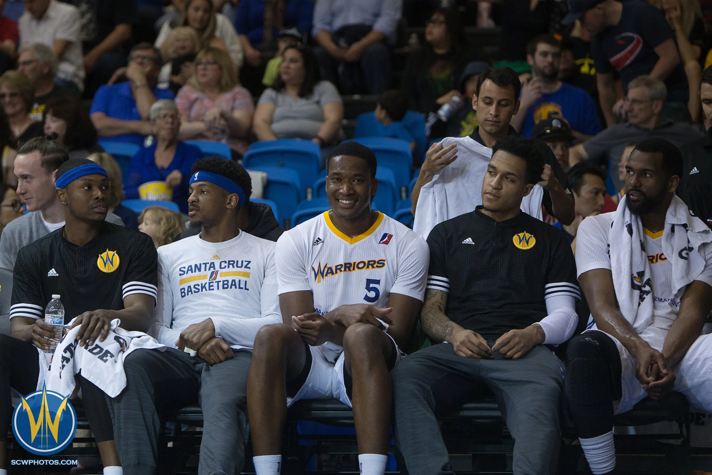 Santa Cruz Warriors game on 3 /31/17 at Kaiser Permanente Arena in Santa Cruz, California. (Photo: Andrew Wheeler /SC Warriors 2017)