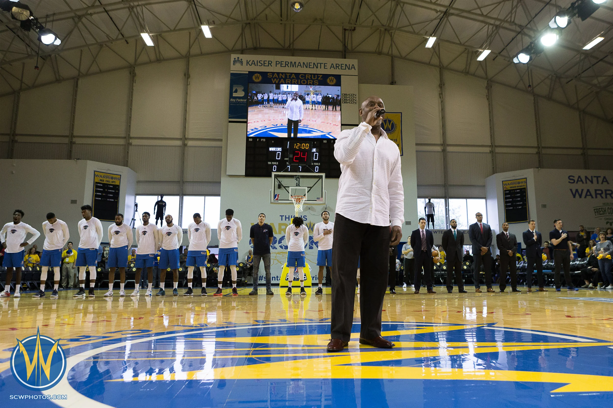 Santa Cruz Warriors game on 4 /5/17 at Kaiser Permanente Arena in Santa Cruz, California. (Photo: Andrew Wheeler /SC Warriors 2017)