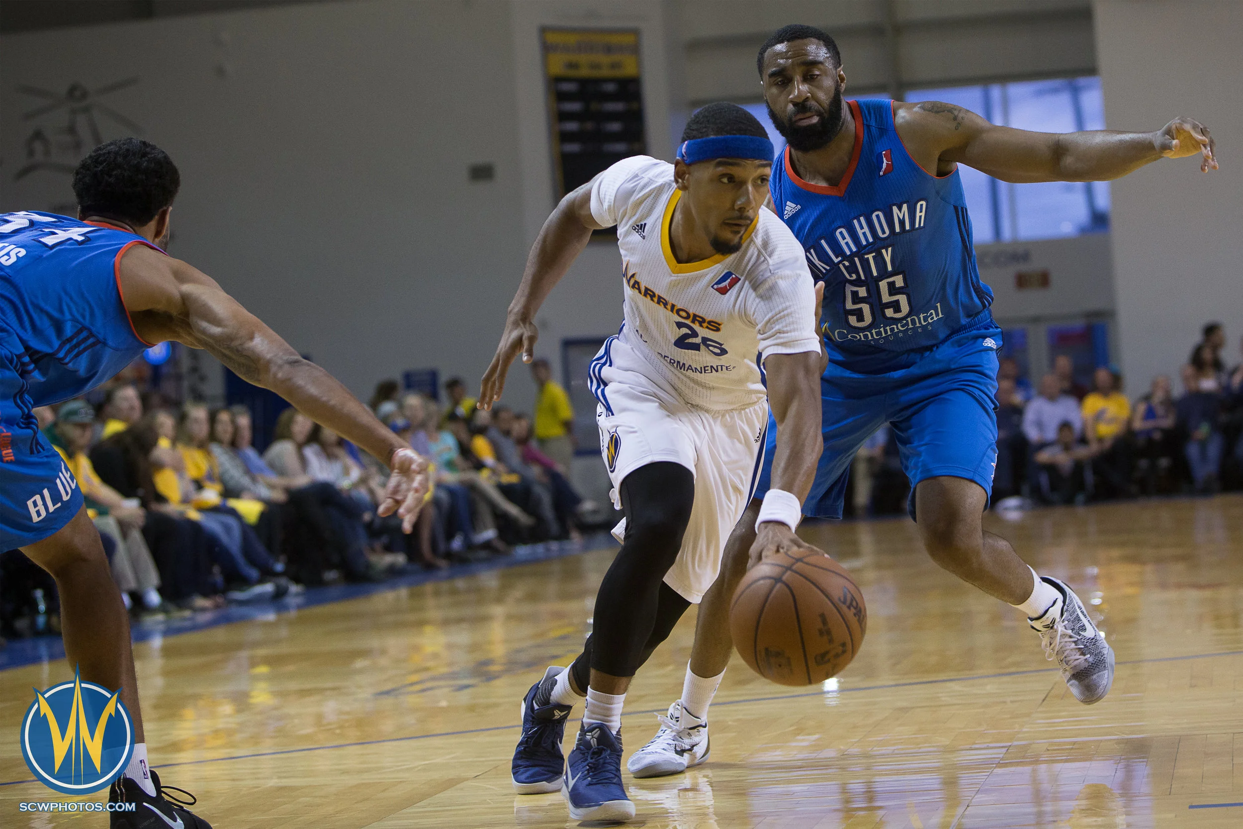 Santa Cruz Warriors game on 4 /5/17 at Kaiser Permanente Arena in Santa Cruz, California. (Photo: Andrew Wheeler /SC Warriors 2017)