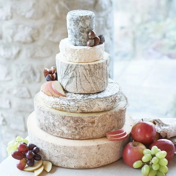 How-To-Make-a-Cheese-Wheel-Wedding-Cake-Top-Tips-from-Courtyard-Dairy-Bridal-Musings-Wedding-Blog12.jpg