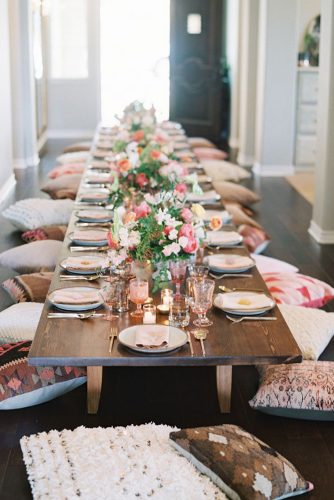 wedding-trends-2019-low-boho-table-with-flowers-and-pink-eclectic-glasses-carmensantorelliphoto-334x500.jpg