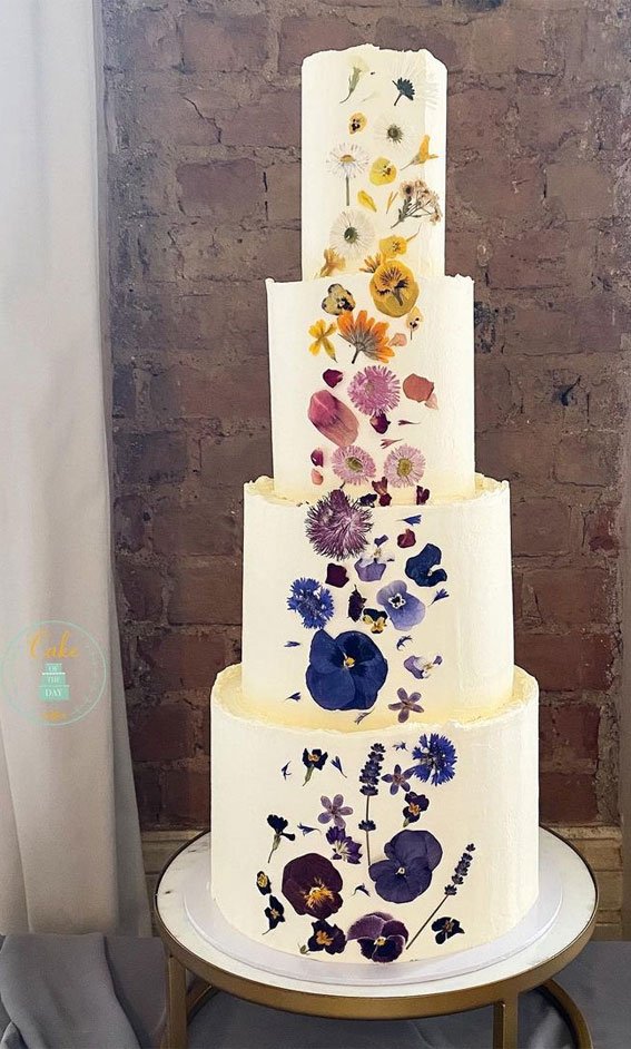Edible Flower Cakes Let You Enjoy Beautiful Blooms in Sight and Taste