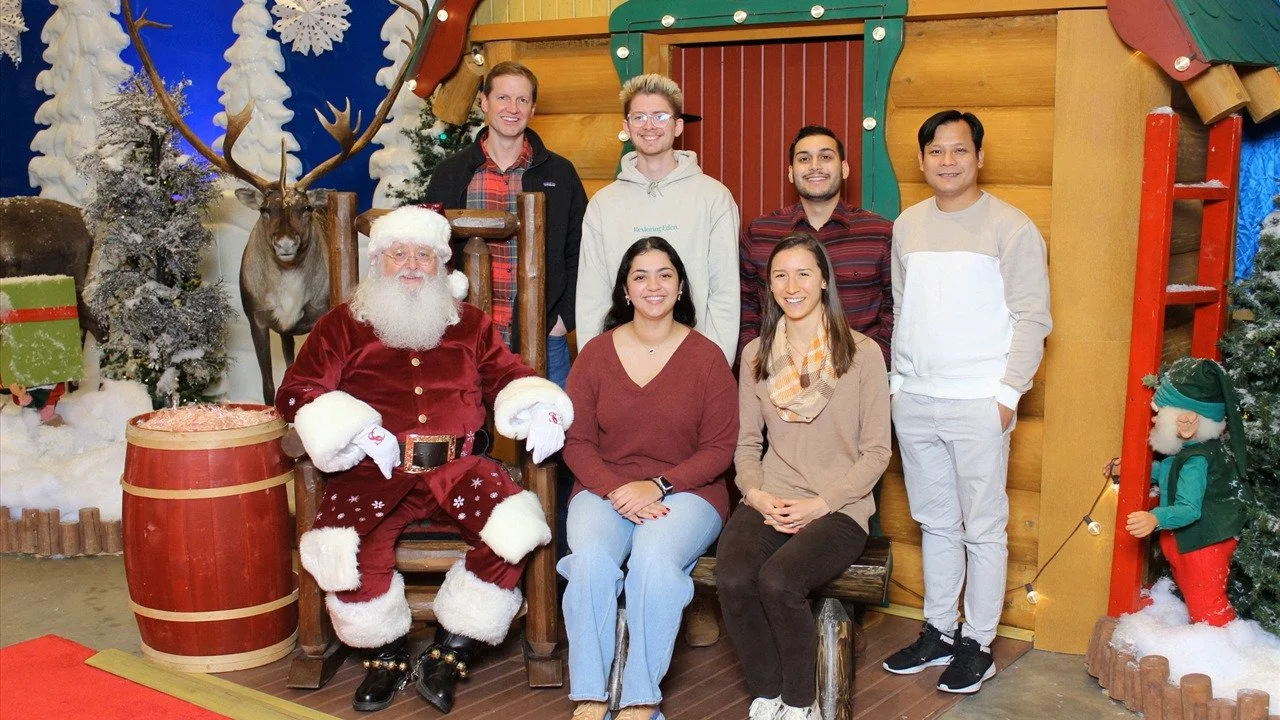 LabSanta2024.jpg