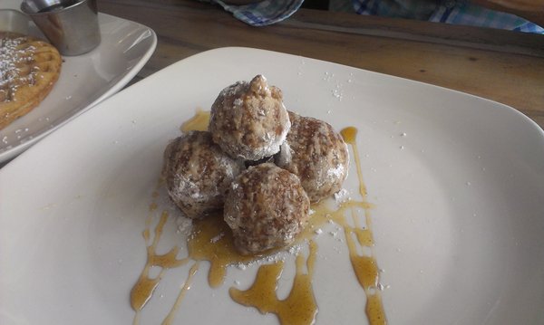 Beignets at Folk Art (photo from yelp)