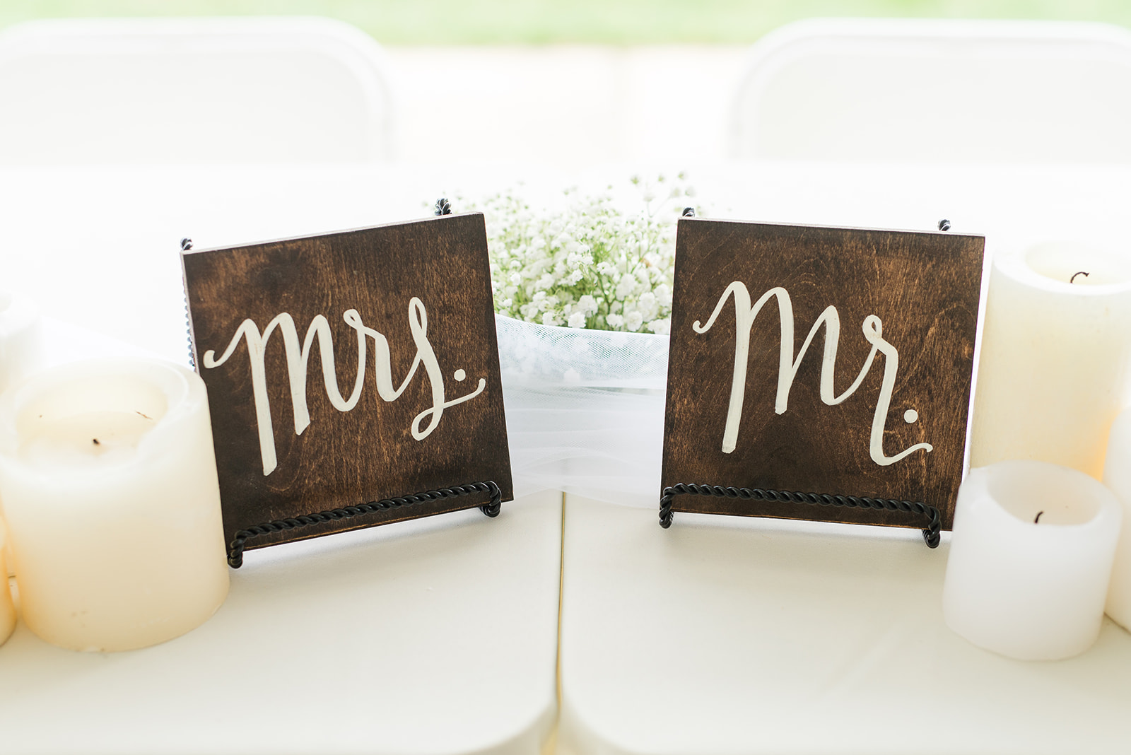 rustic country wedding, country wedding chic, country wedding inspiration, barn wedding reception, barn wedding inspiration, country barn wedding, modern barn wedding, custom seating chart