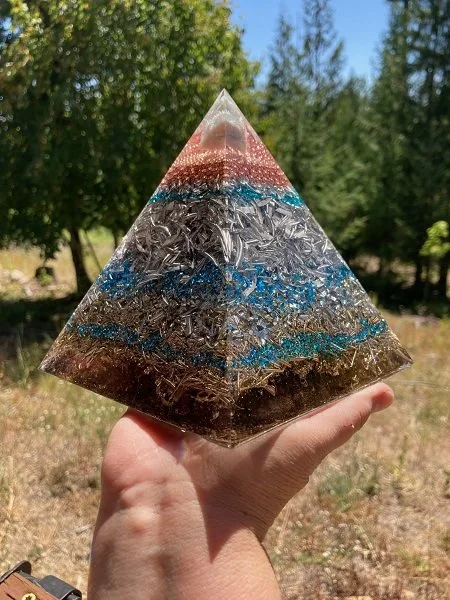 amazonite pyramid.jpg