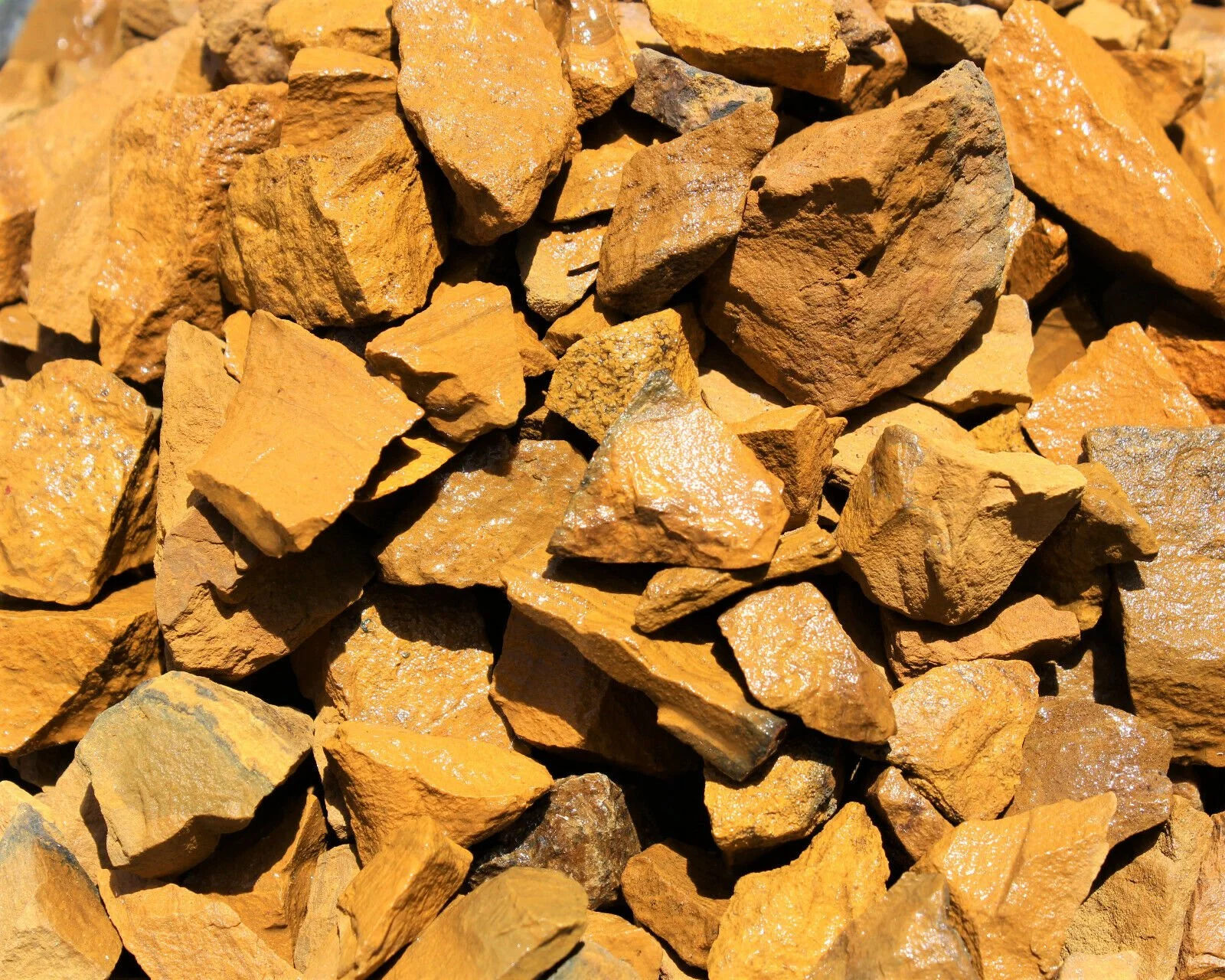1 raw yellow jasper.jpg