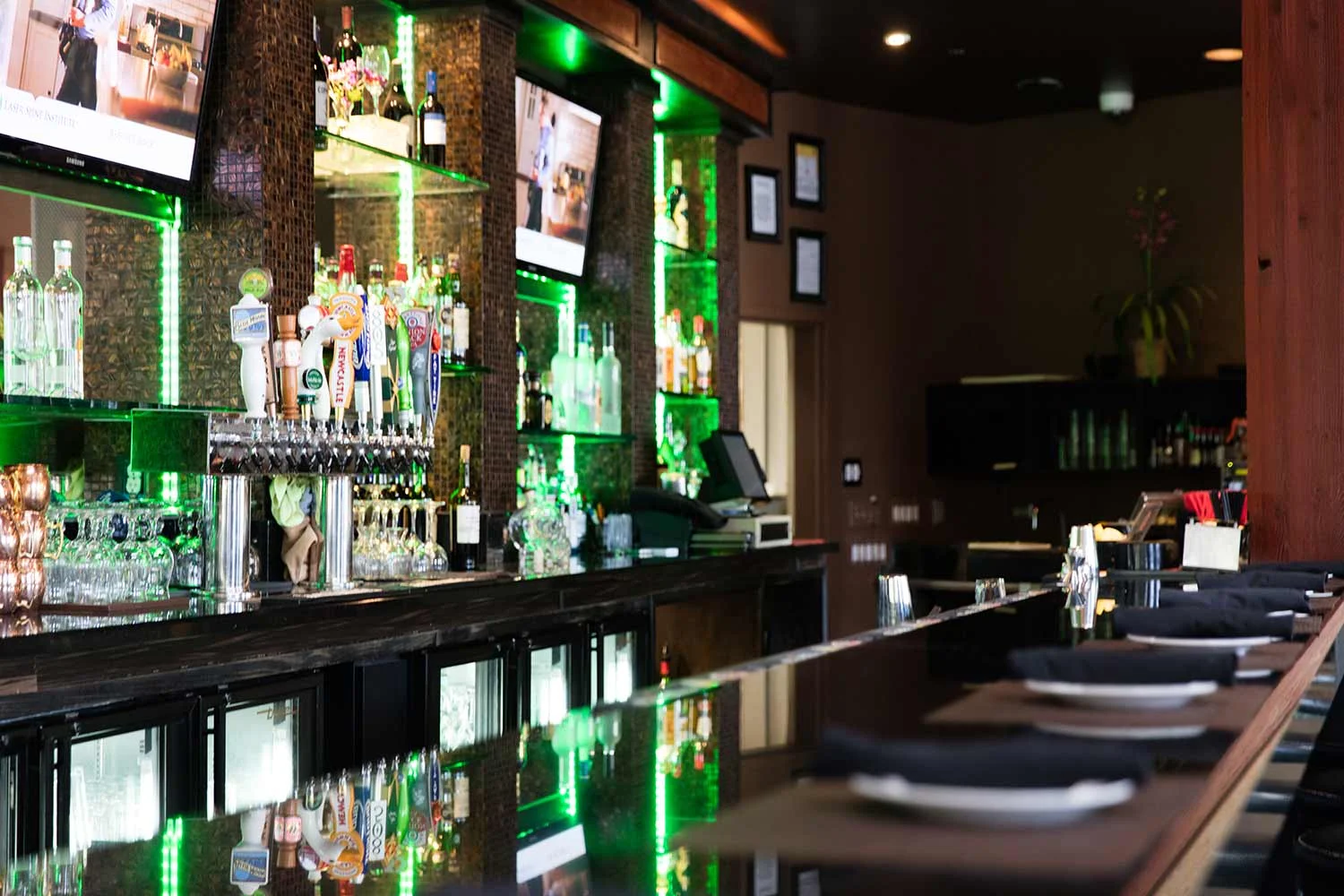 los-angeles-happy-hour.jpg