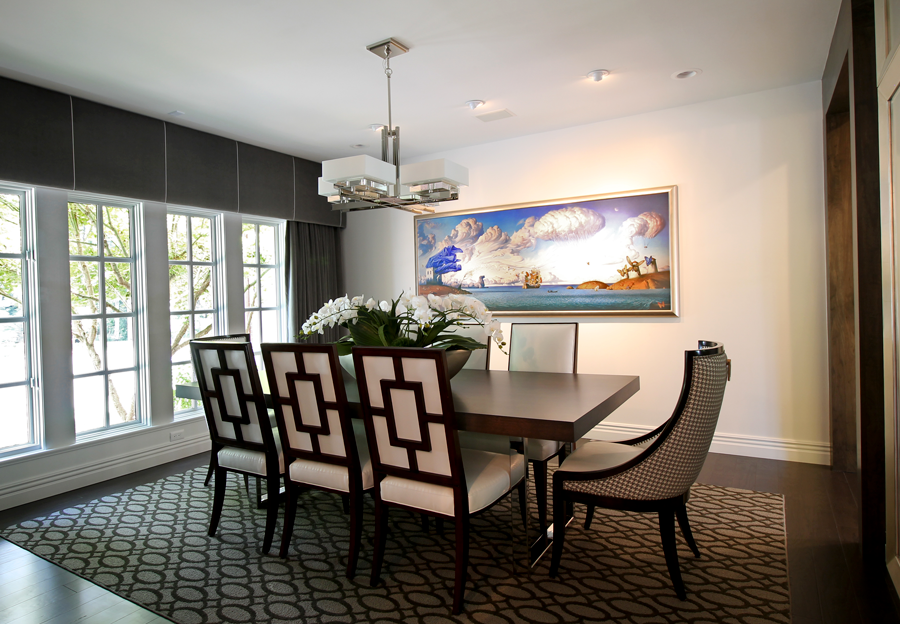 Buxton designed the formal dining room around one of the homeowners’ favorite pieces of artwork, which serves as the focal point of the space.