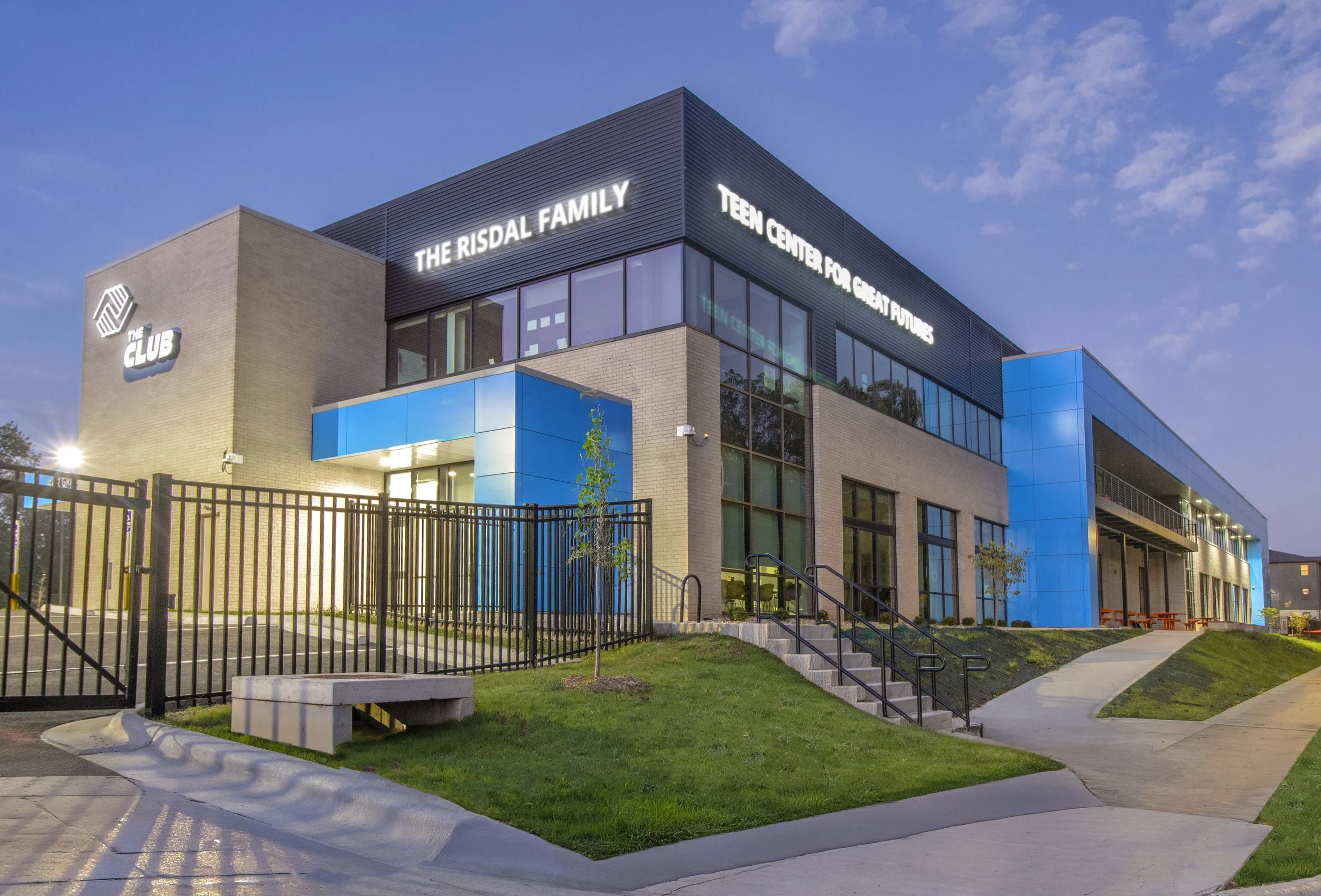BOYS &amp; GIRLS CLUB RISDAL FAMILY TEEN CENTER