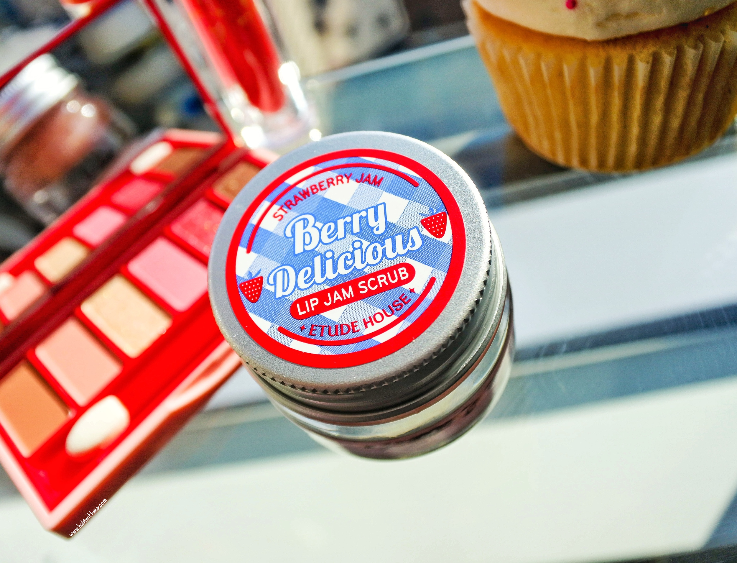 Etude House Spring 2016 Berry Delicious Collection - Strawberry lip jam scrub