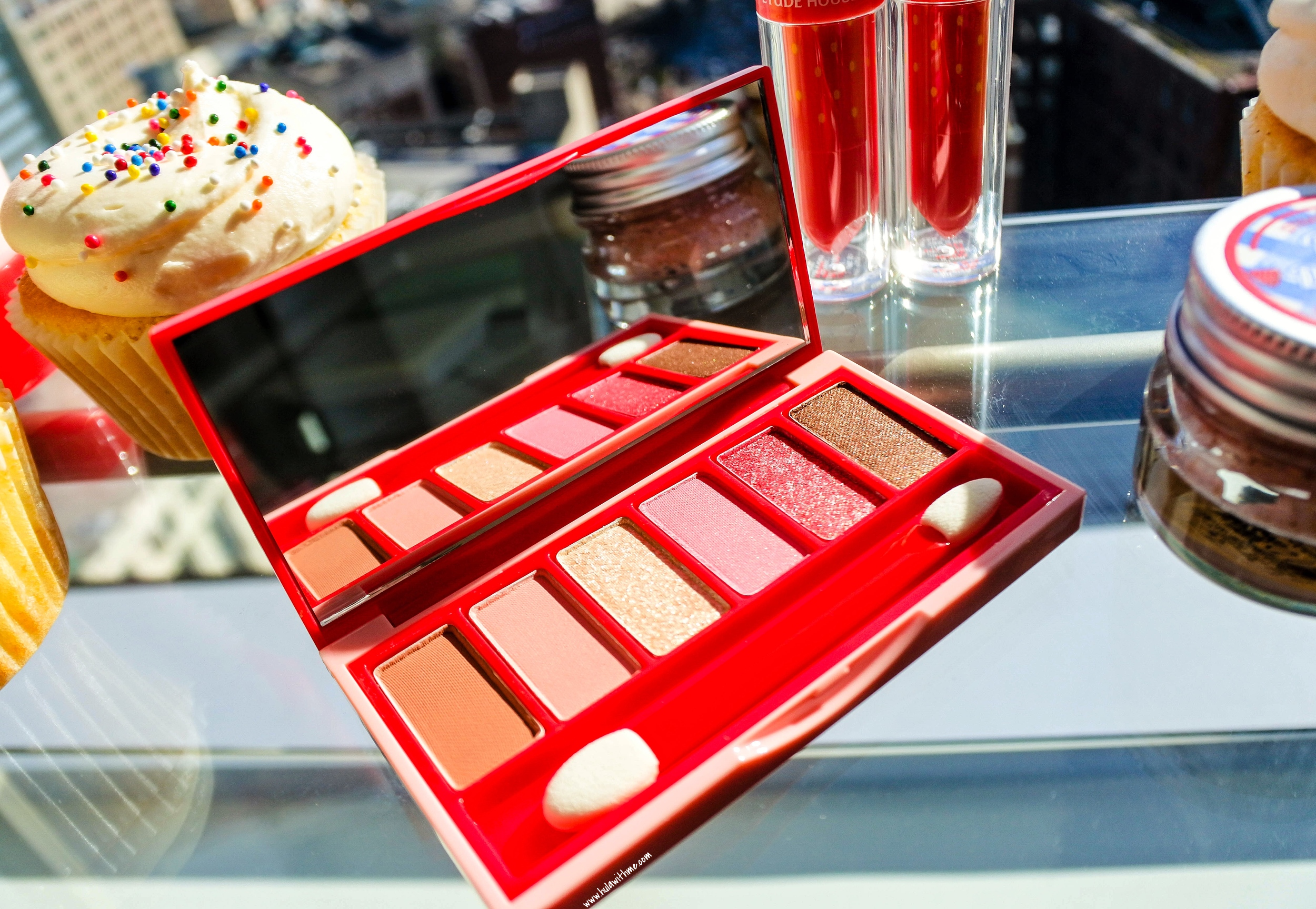 Etude House Spring 2016 Berry Delicious Collection - Fantastic Color Eyes in Strawberry Fondue