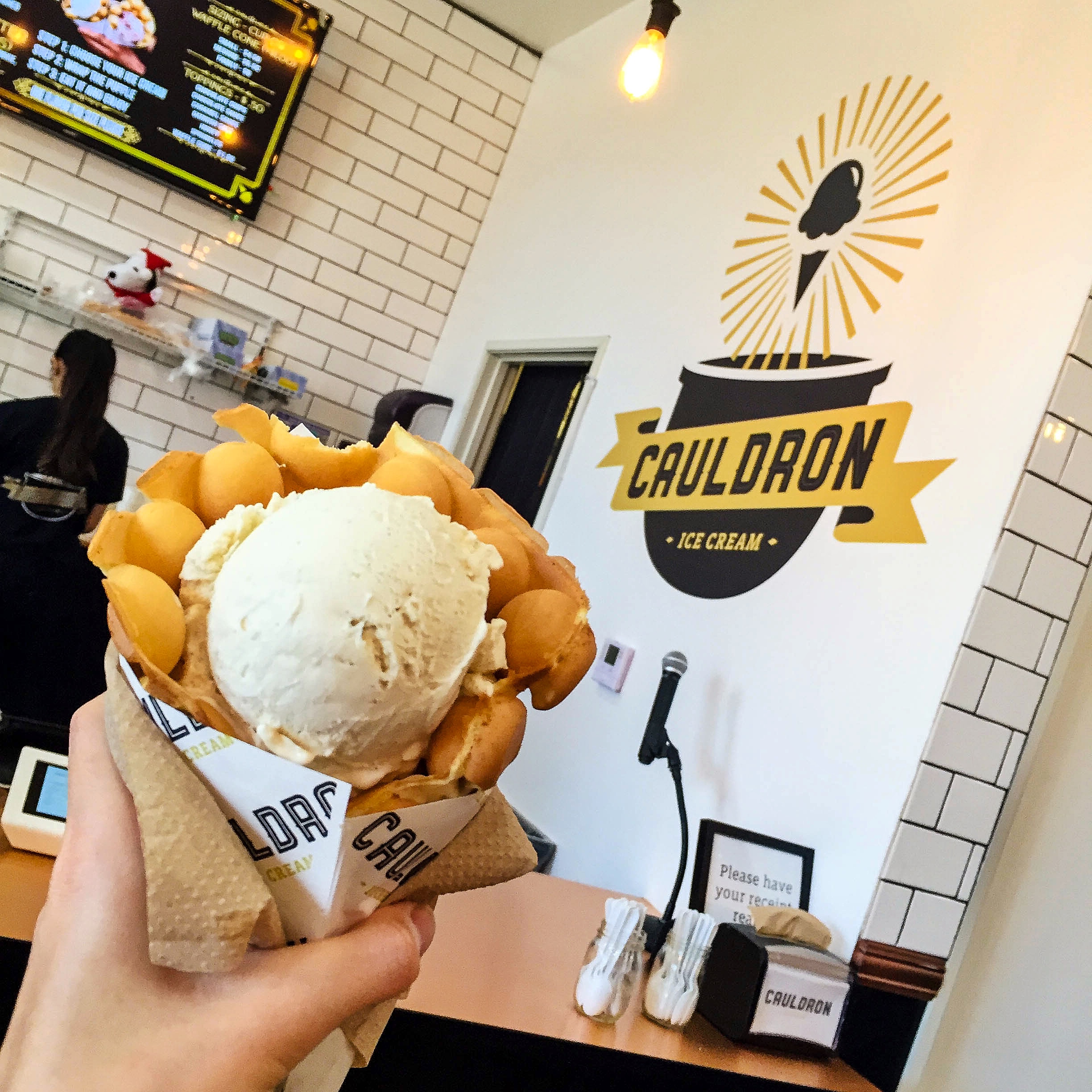 Do The Puffle // Trying Out Cauldron Ice Cream 