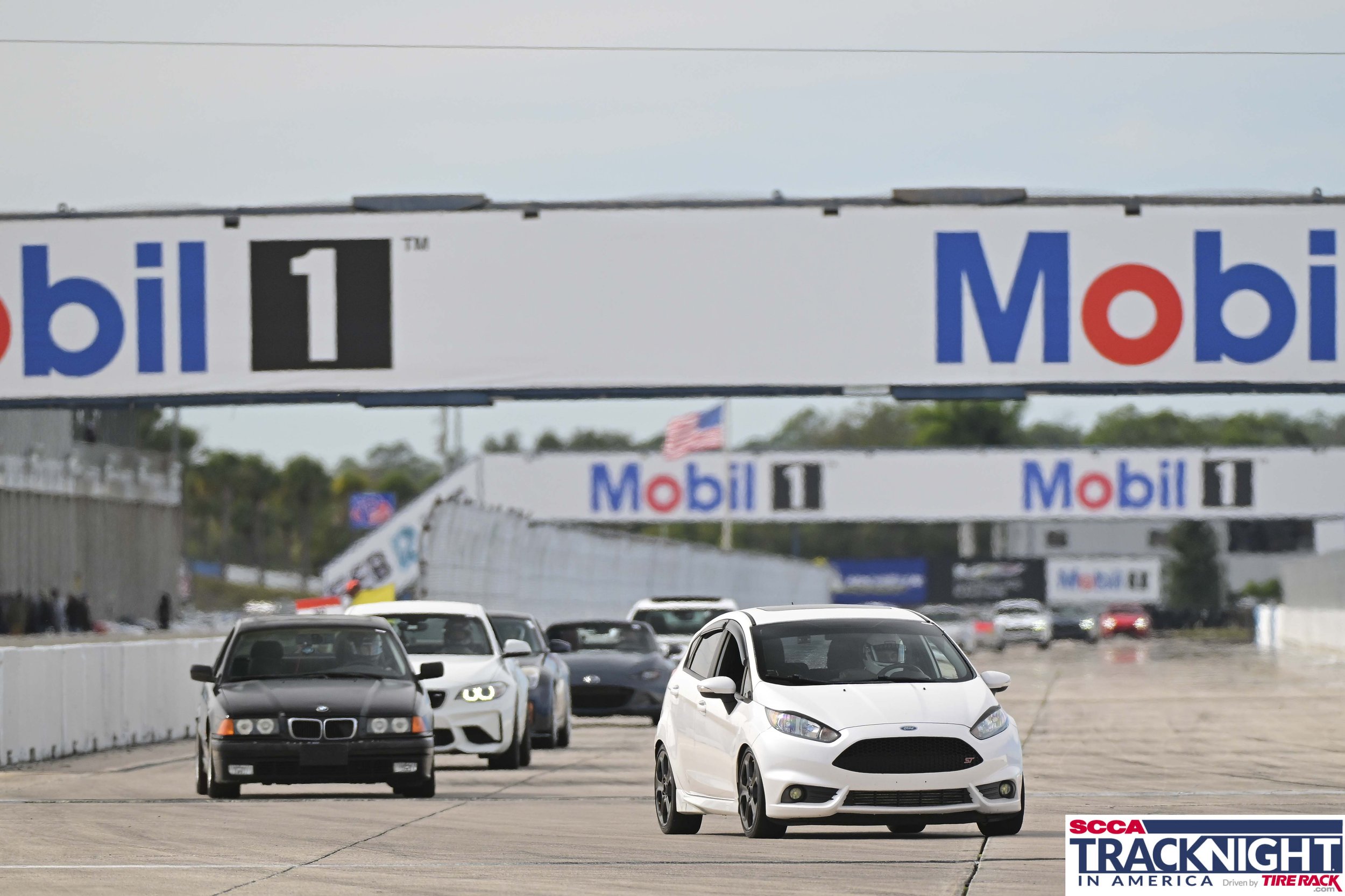 Green2543_SCCA_SIR_01TU_1301070.jpg