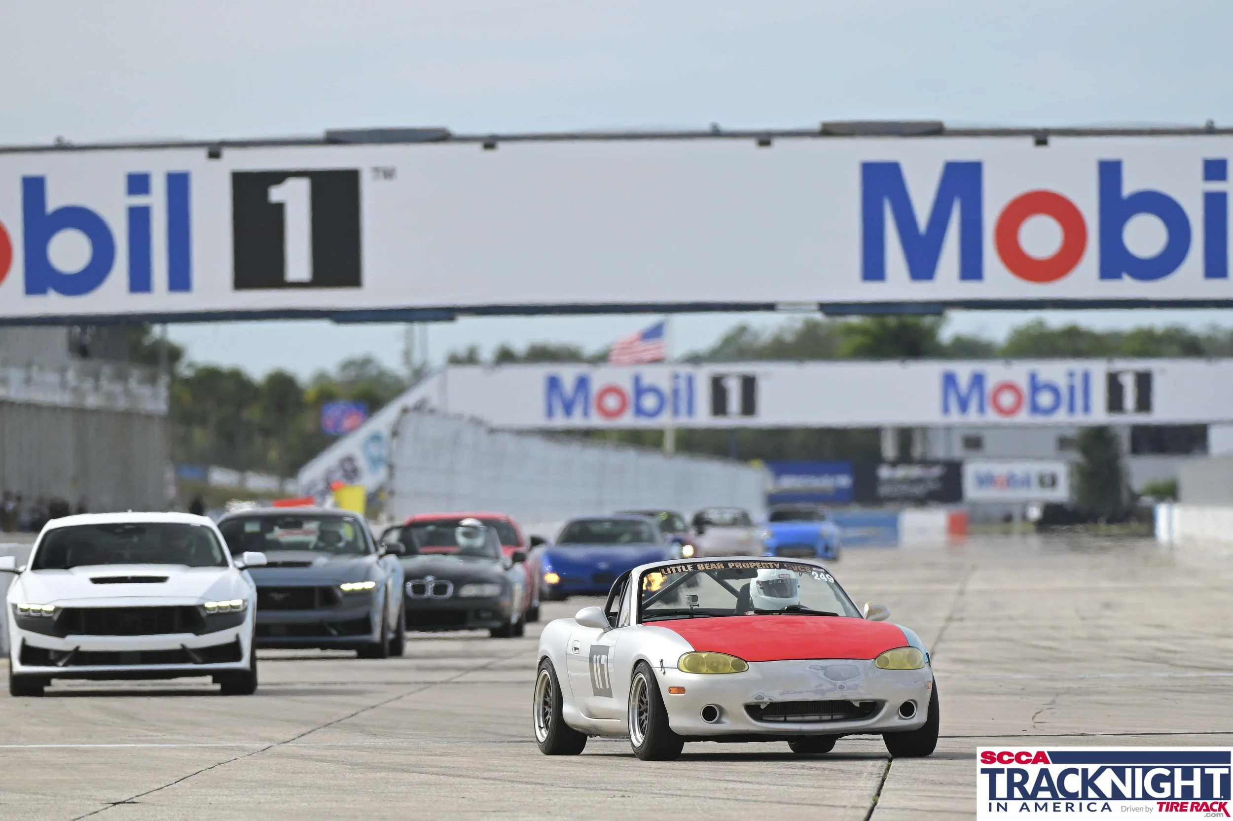 Green2543_SCCA_SIR_01TU_1301157.jpg