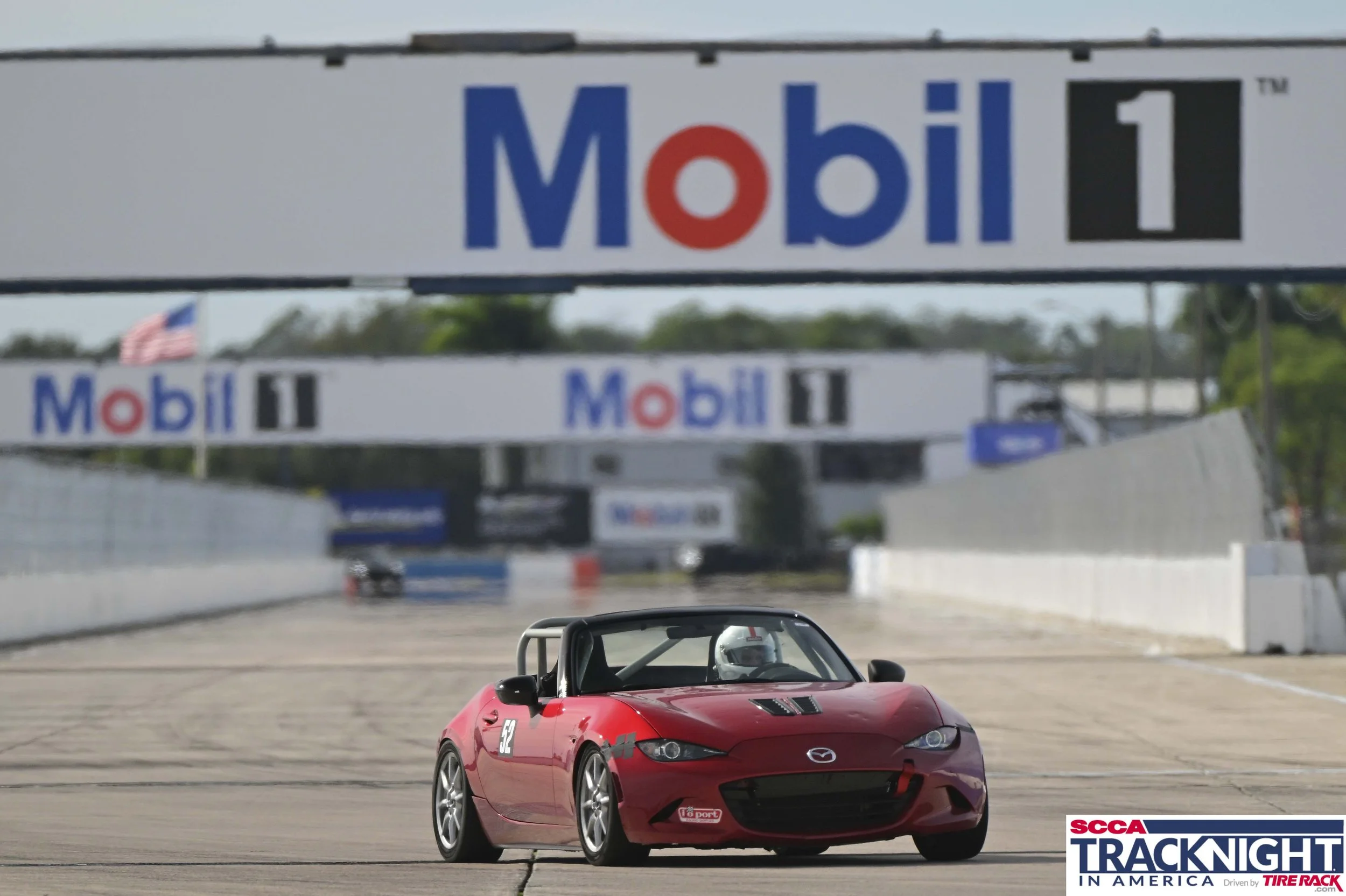 Green2543_SCCA_SIR_01TU_1303083.jpg
