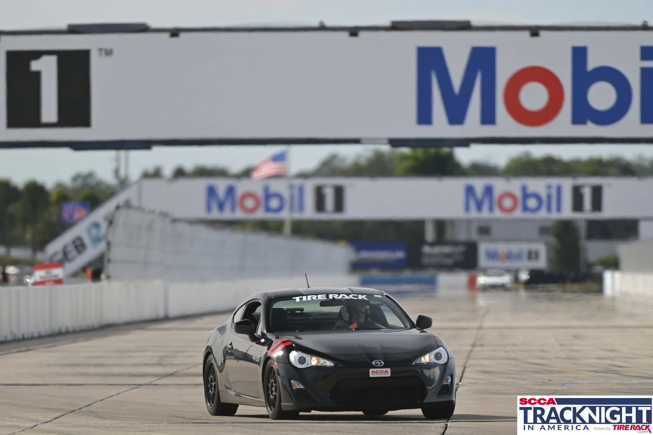 Green2543_SCCA_SIR_01TU_1303098.jpg