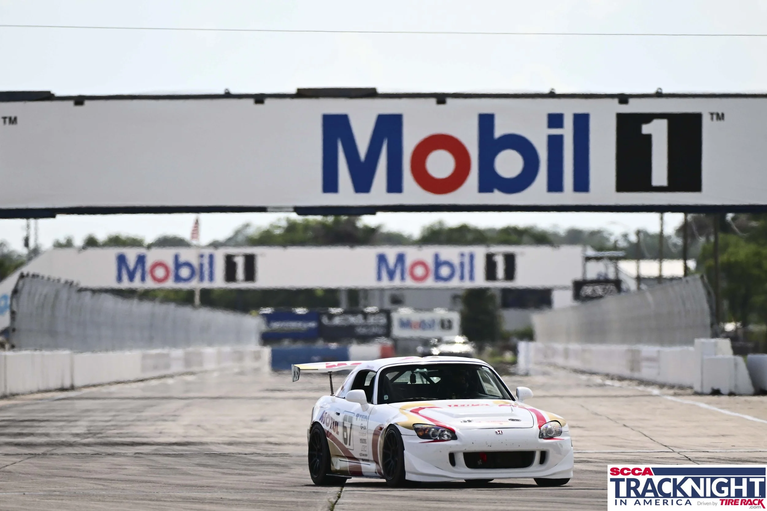 Green2614_SCCA_SIR_01TH_1501325.jpg