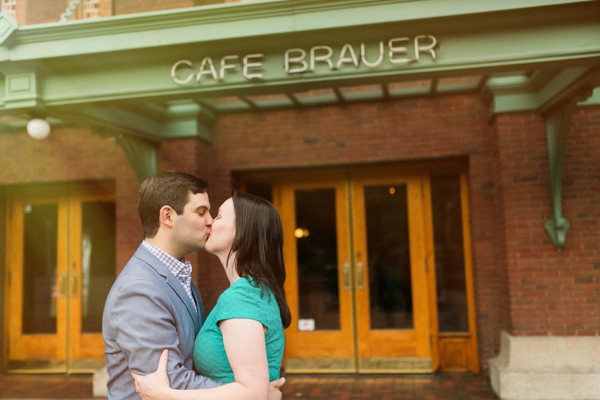 Lincoln_Park_Engagement_Photography-003.jpg