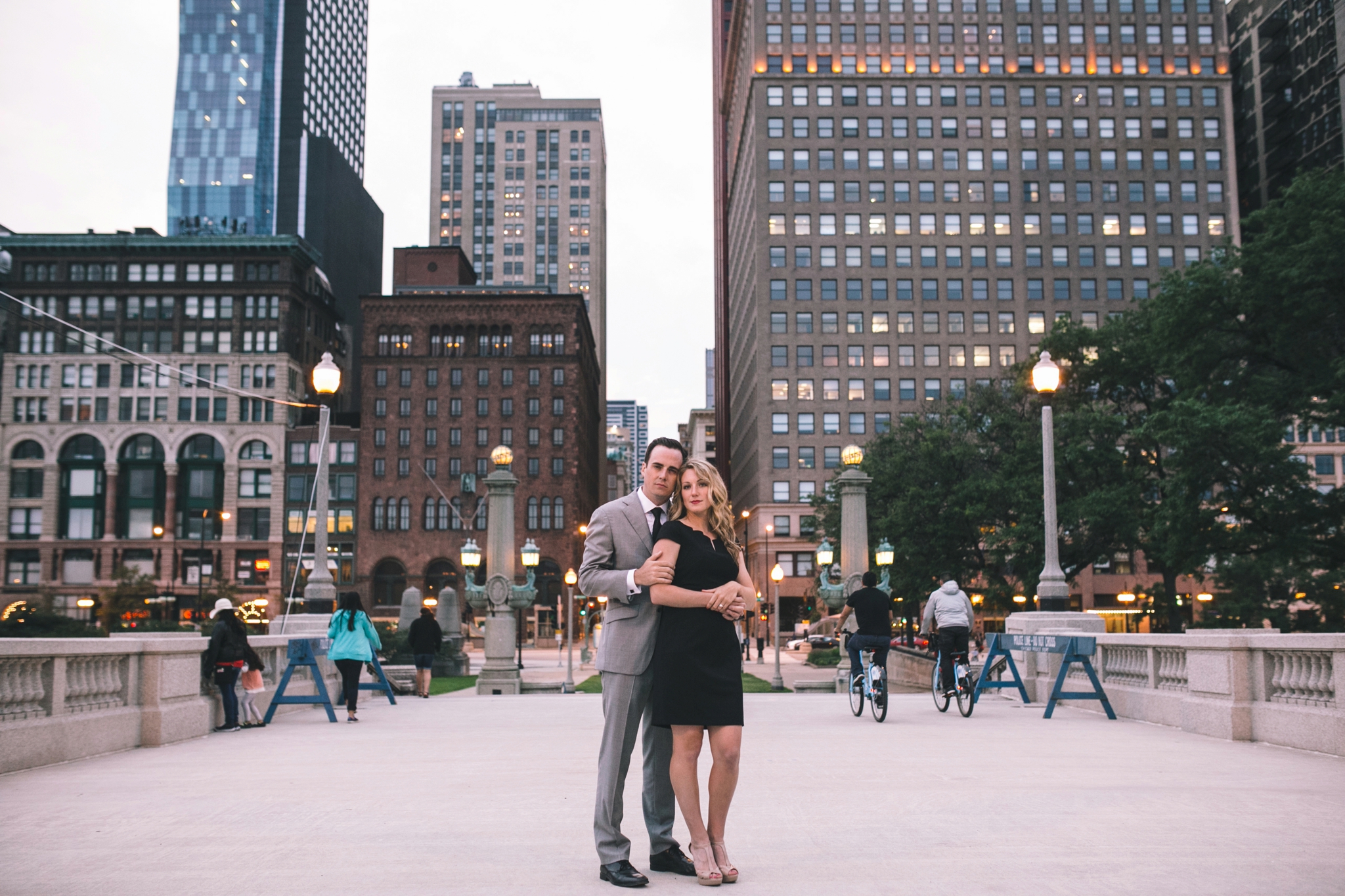Downtown-Chicago-Engagment-Photography-053.jpg