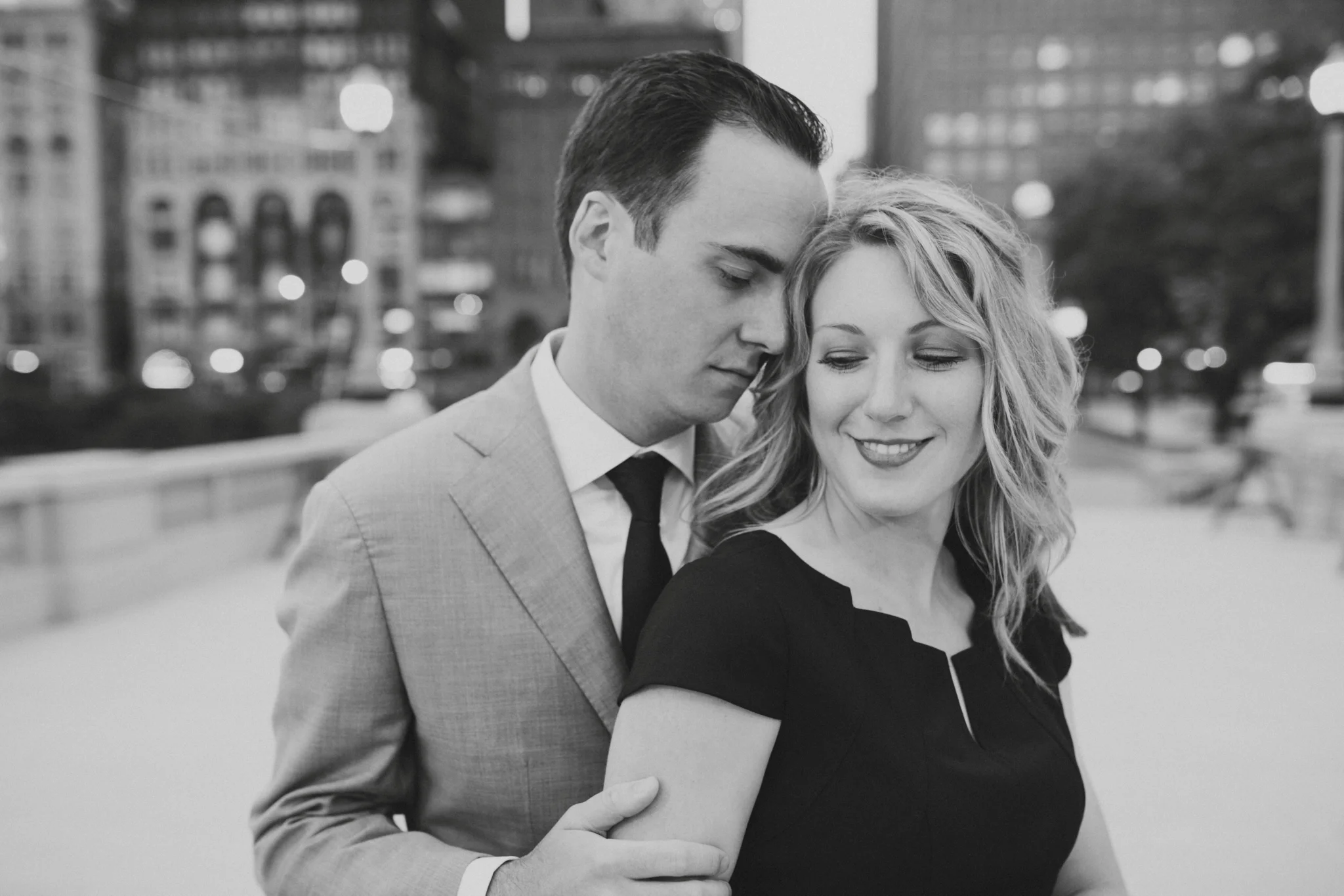 Downtown-Chicago-Engagment-Photography-055.jpg