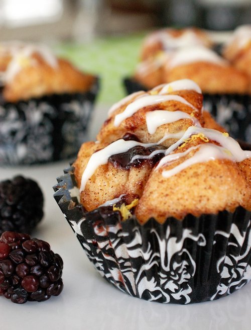 blackberry monkey bread.jpg