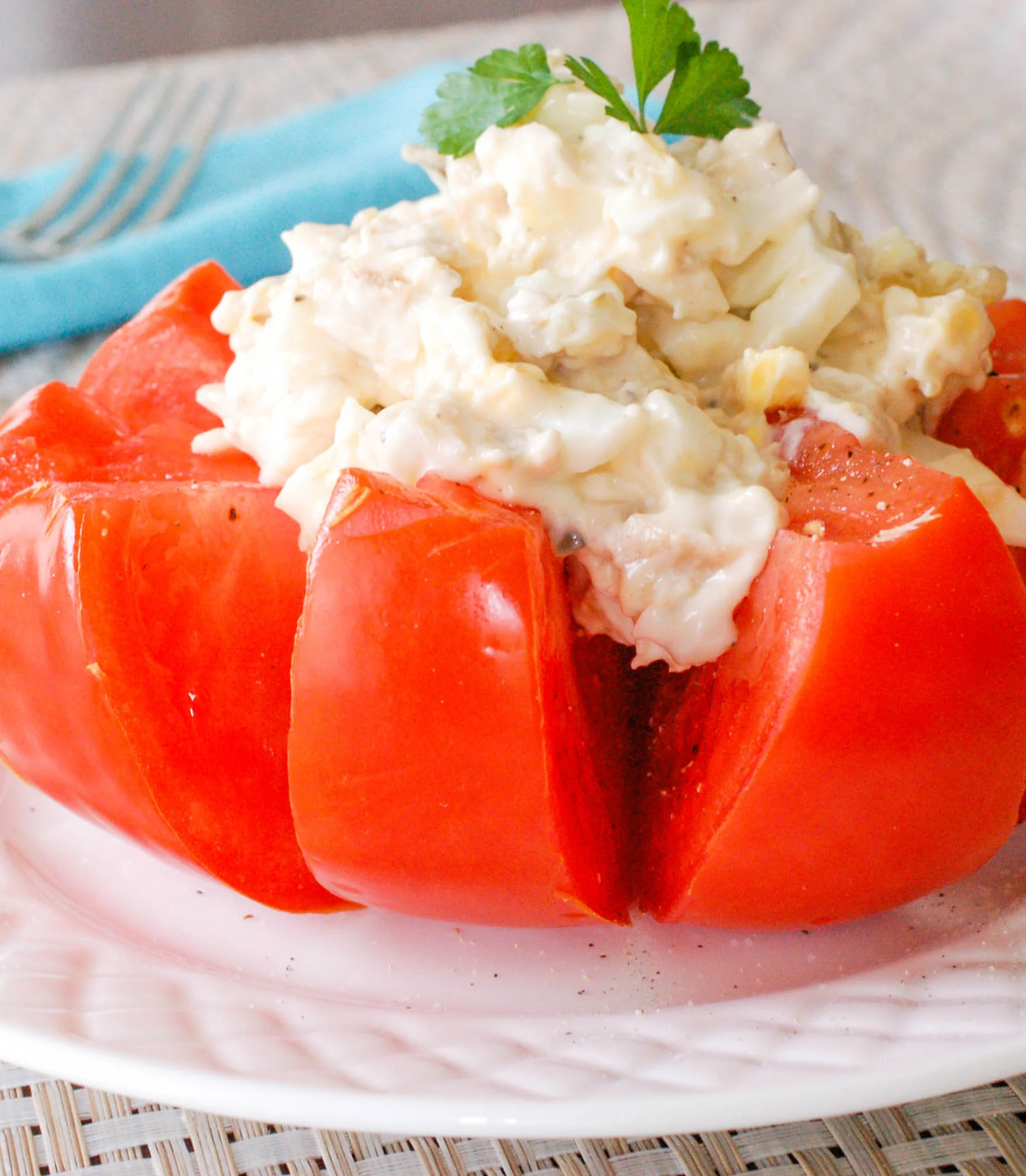 blooming tomato 2.jpg