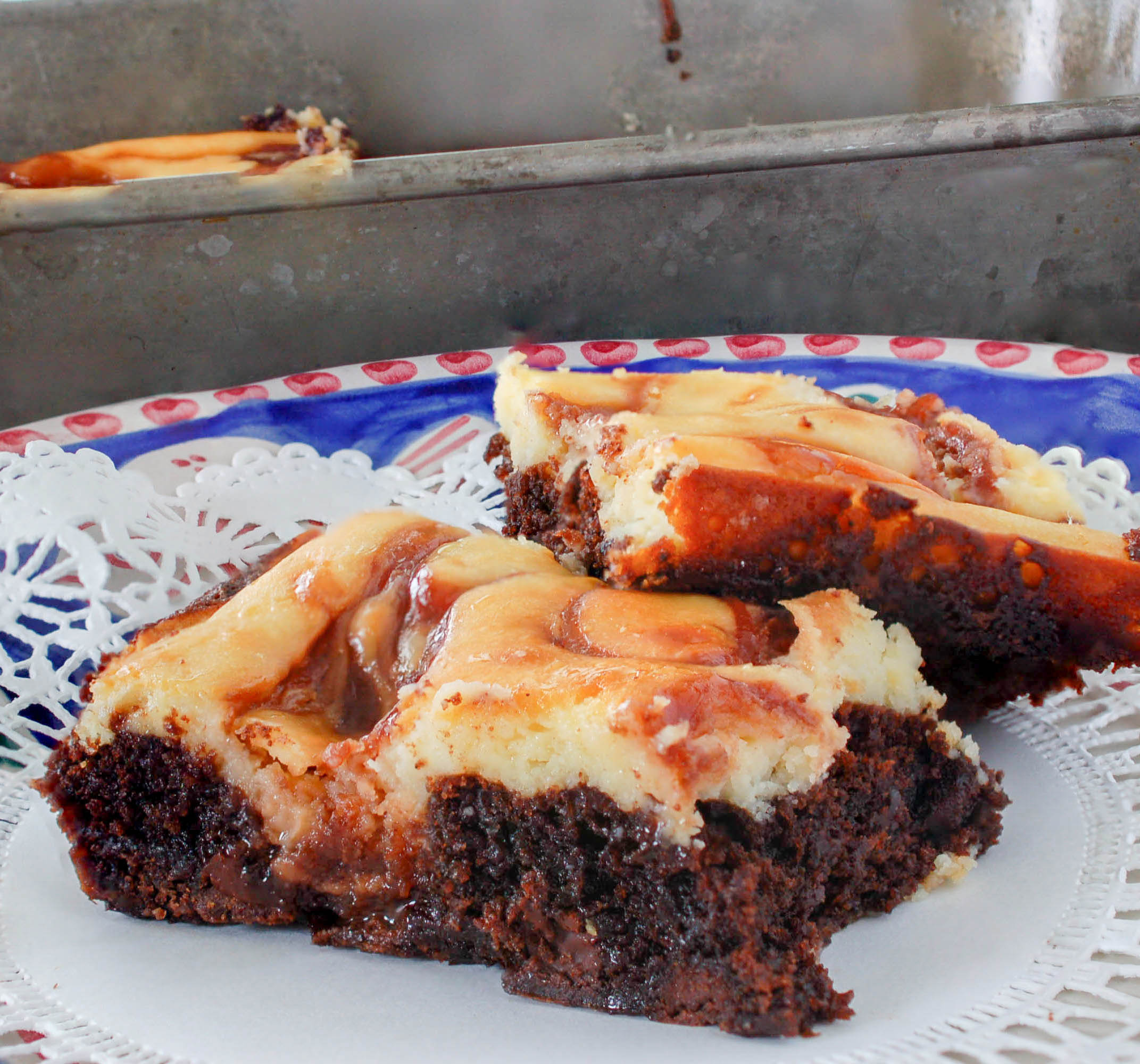 swirled cheesecake brownie3 (1 of 1).jpg