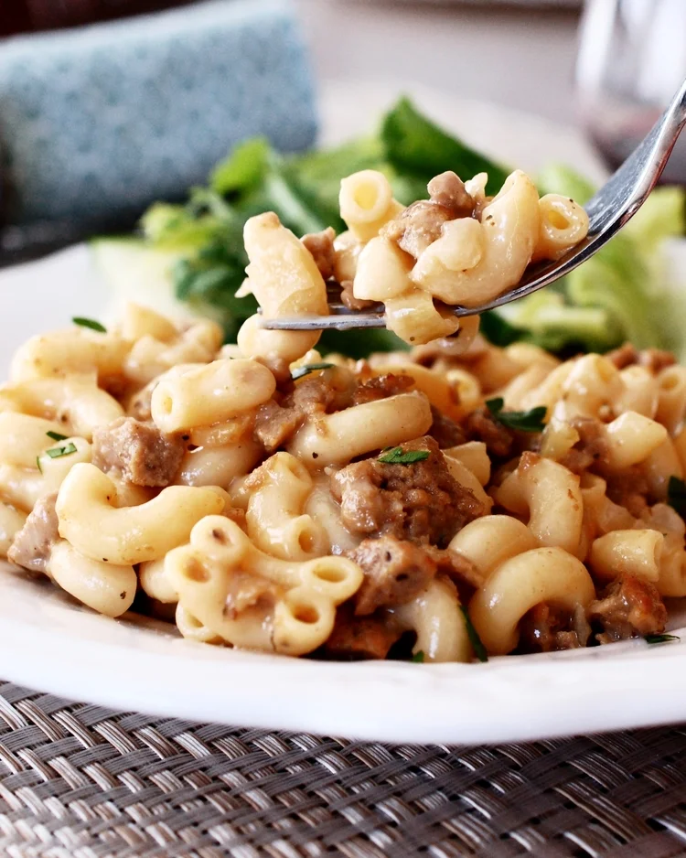 cheeseburger macaroni.jpg