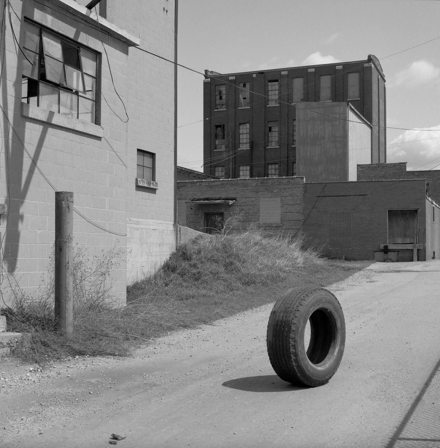 Tyre Choice. Grand Rapids, USA, 2010.jpg