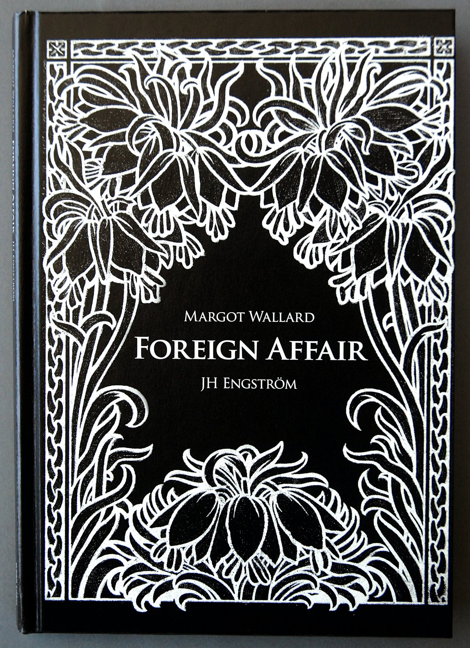 Ur boken Foreign Affair av JH Engström och Margot Wallard, 