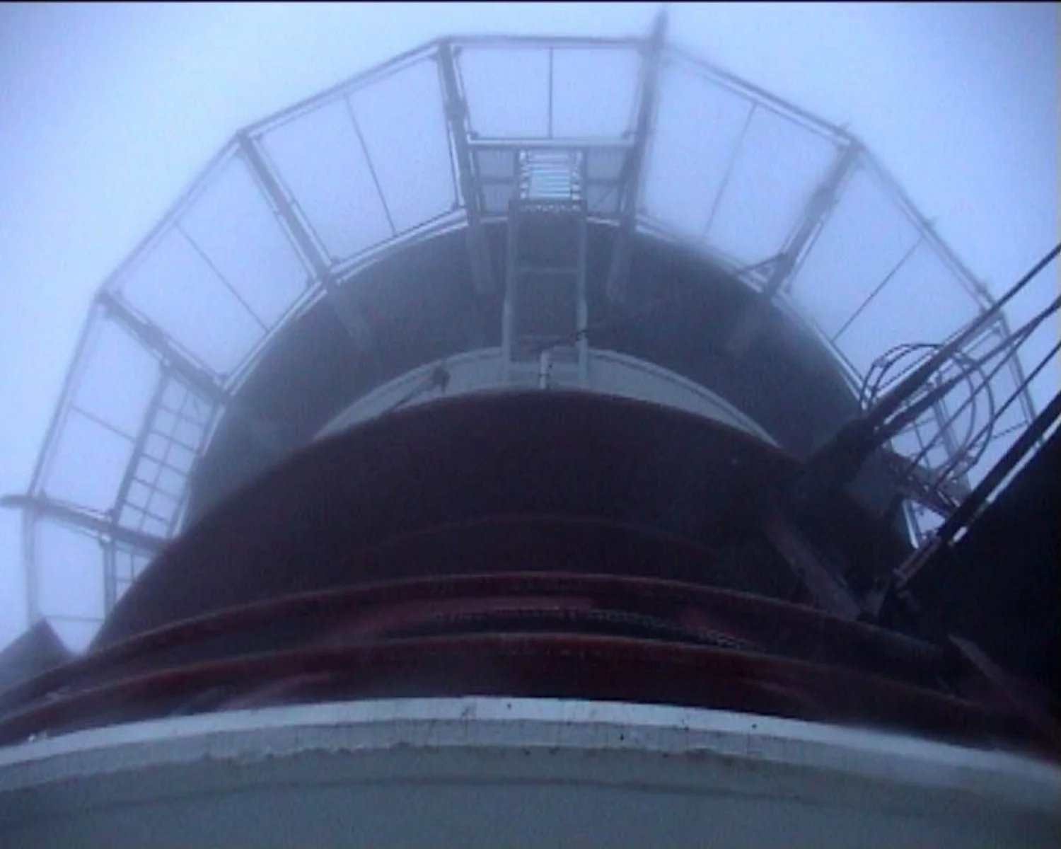kish tower looking up to helipad