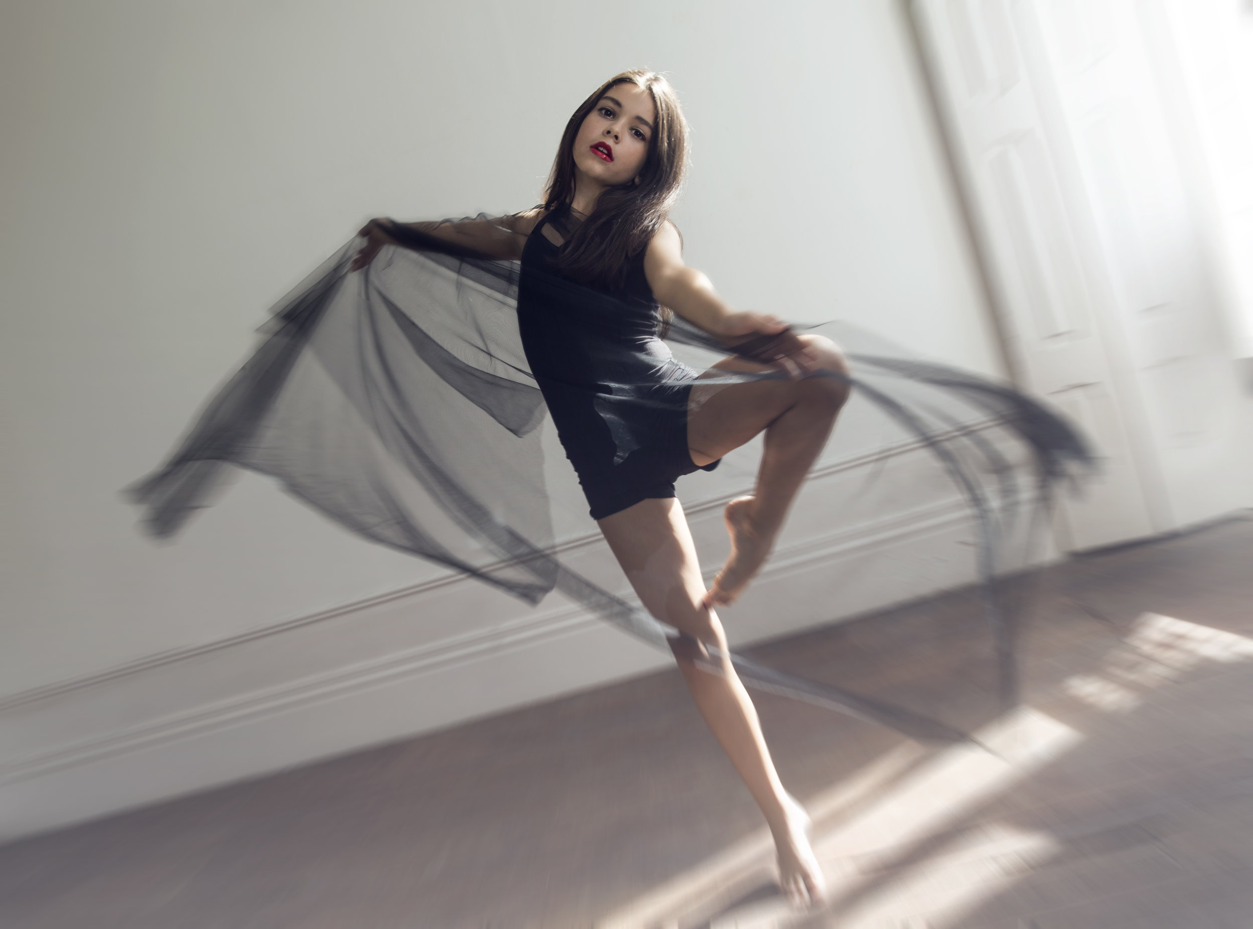 Dancer Portrait saracorreiaphotography.jpg
