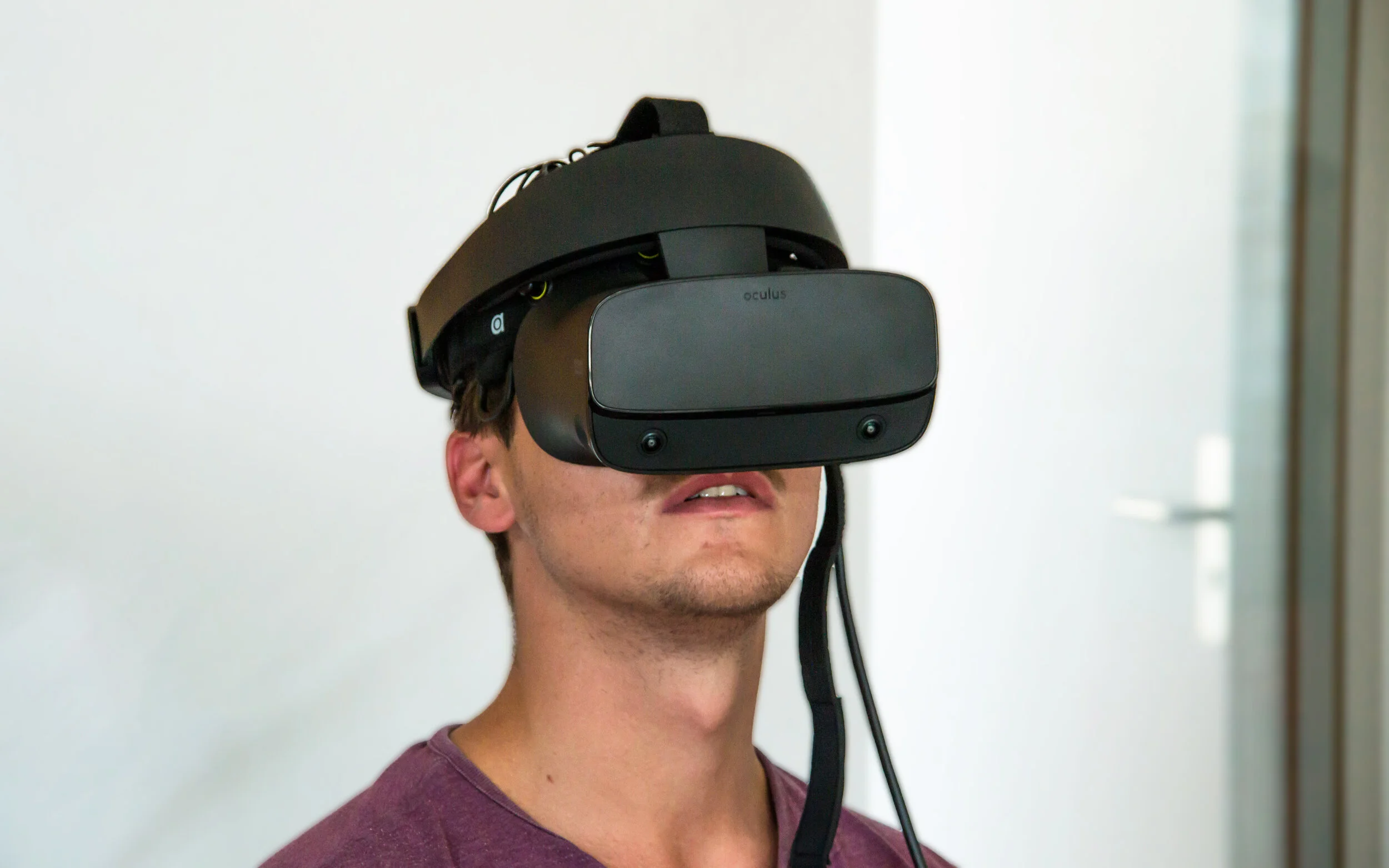 Using fNIRS to study emotions in virtual reality environments — Artinis ...