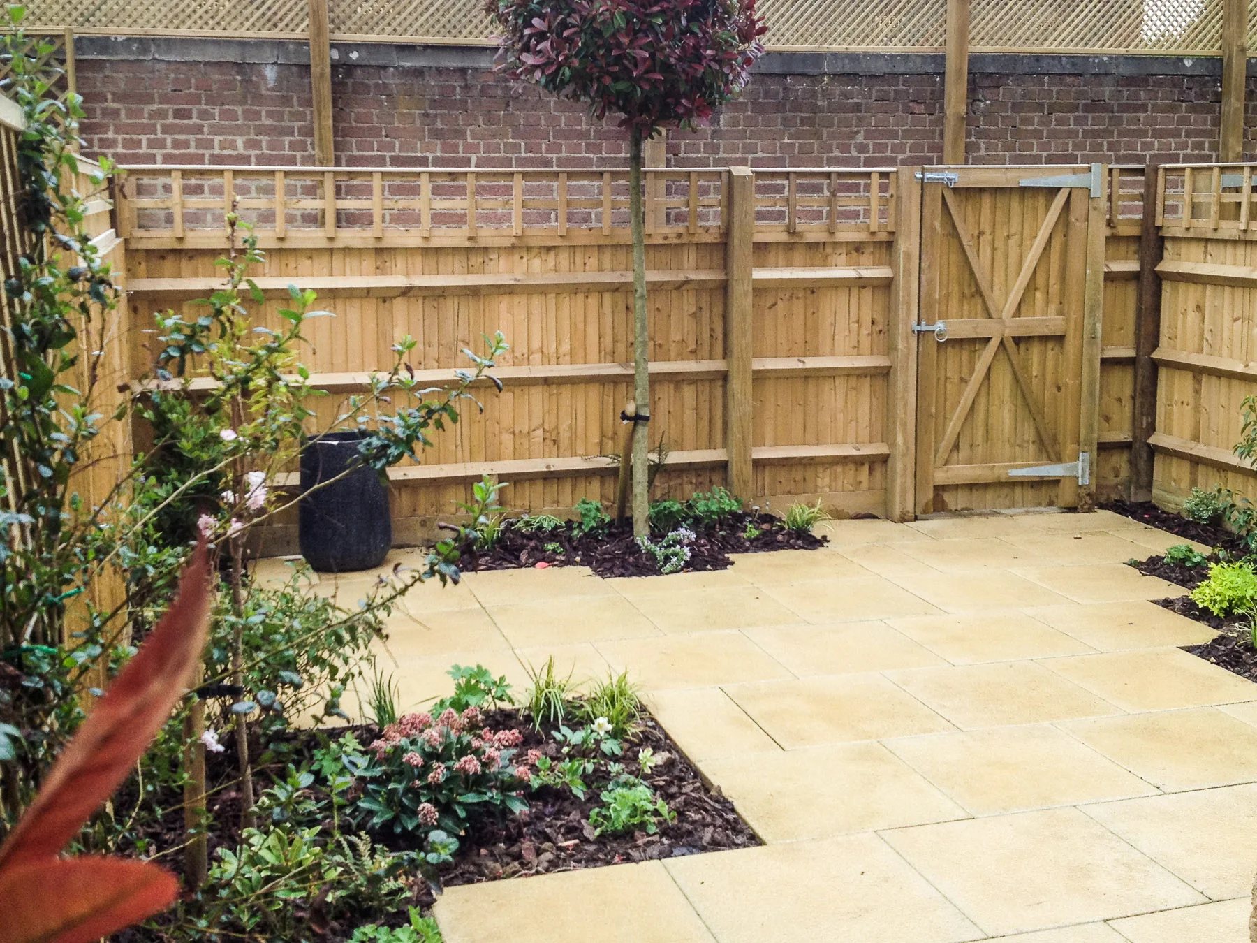 charles-hoare-landscaping-gardens-8.jpg