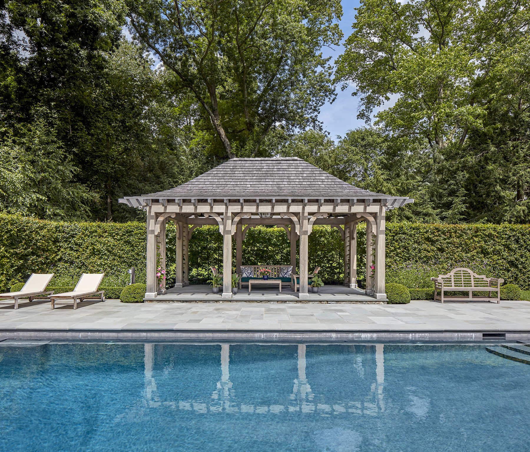 Teak Pool Pergola - Charles Hilton Architects