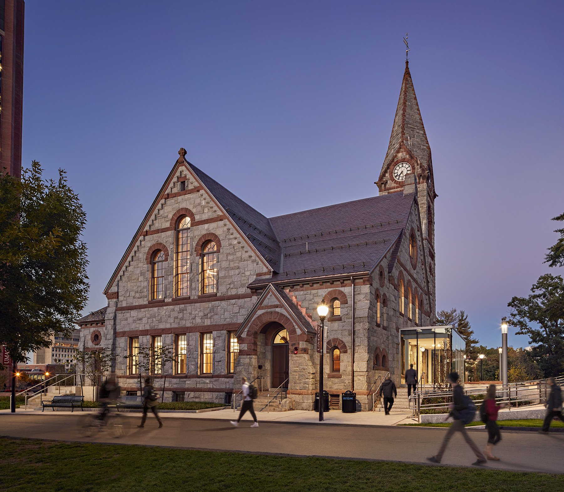 University of Massachusetts Amherst / Old Chapel - Finegold Alexander Architects