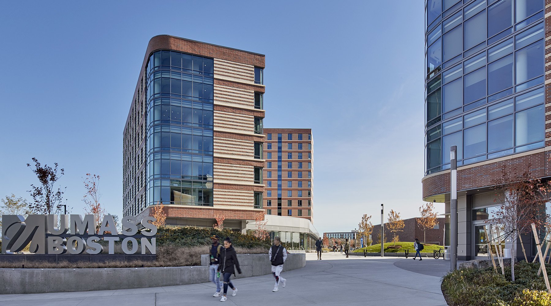 University of Massachusetts Boston / Student Residence Hall - Elkus Manfredi Architects