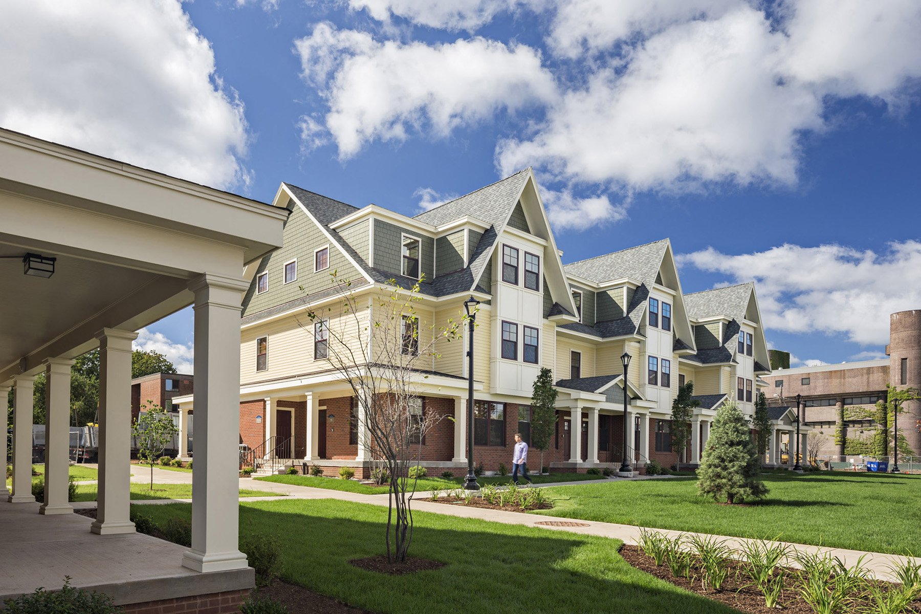 Trinity College / Crescent Street Townhouses 