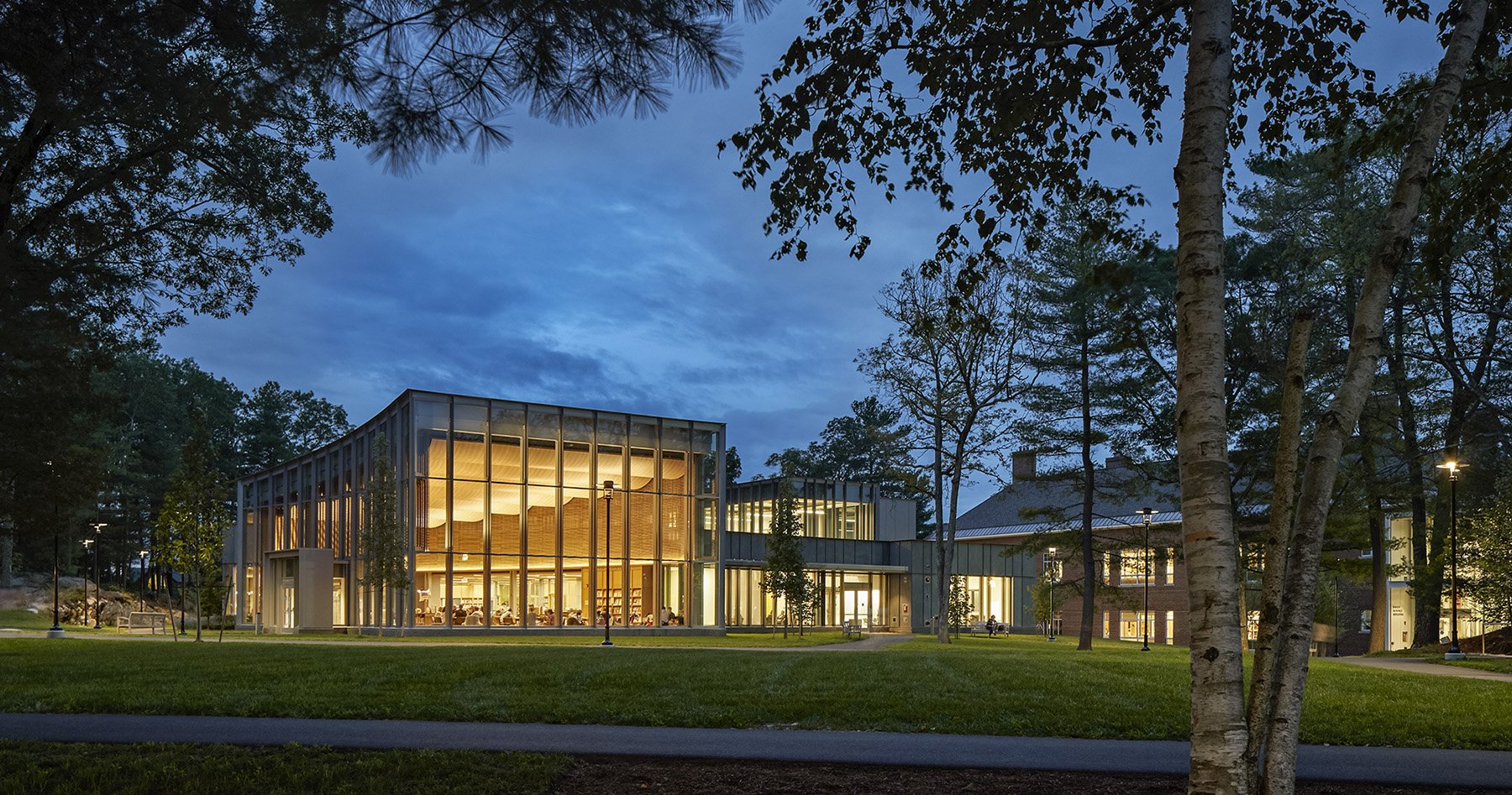 Noble & Greenough School / Putnam Library