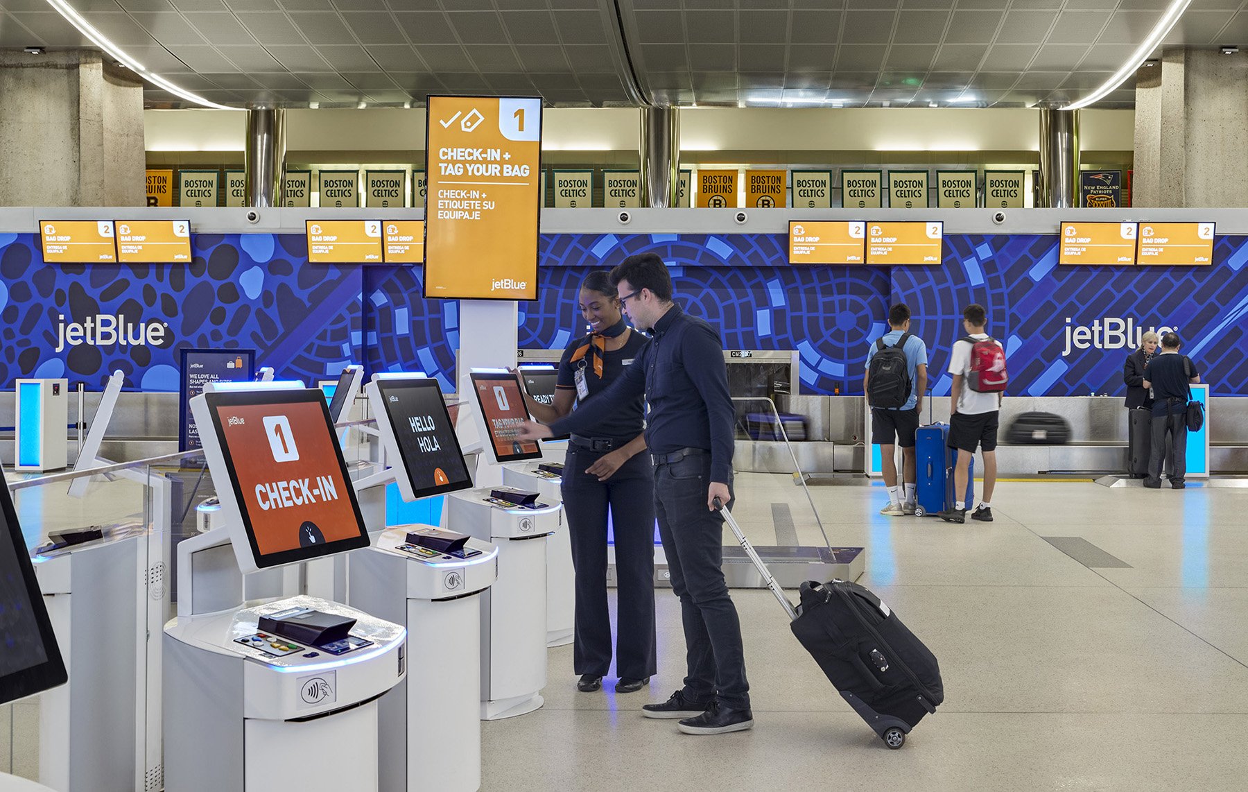 JetBlue Check-In Experience / Boston Logan International Airport 