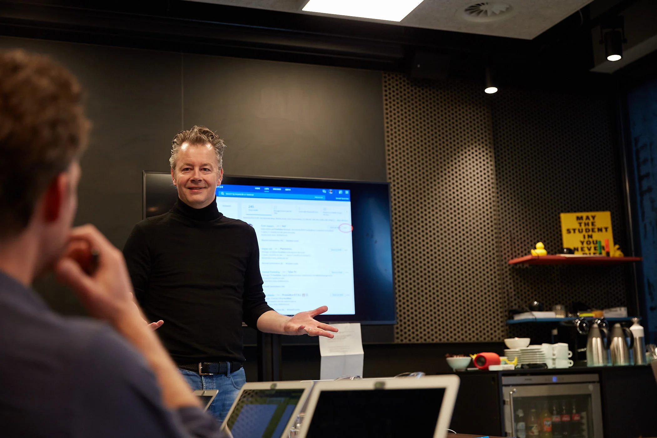 Perry van Beek - LinkedIn Labroom.jpg