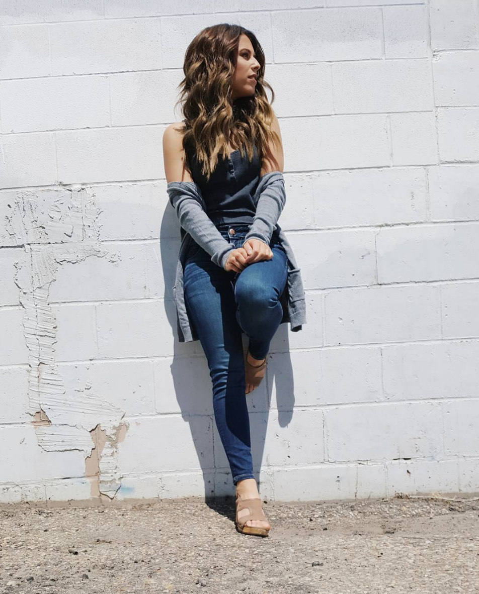 Bronde waves are our fave and this one can go on for days. Thanks @S.C.Artistry for the share and love.
