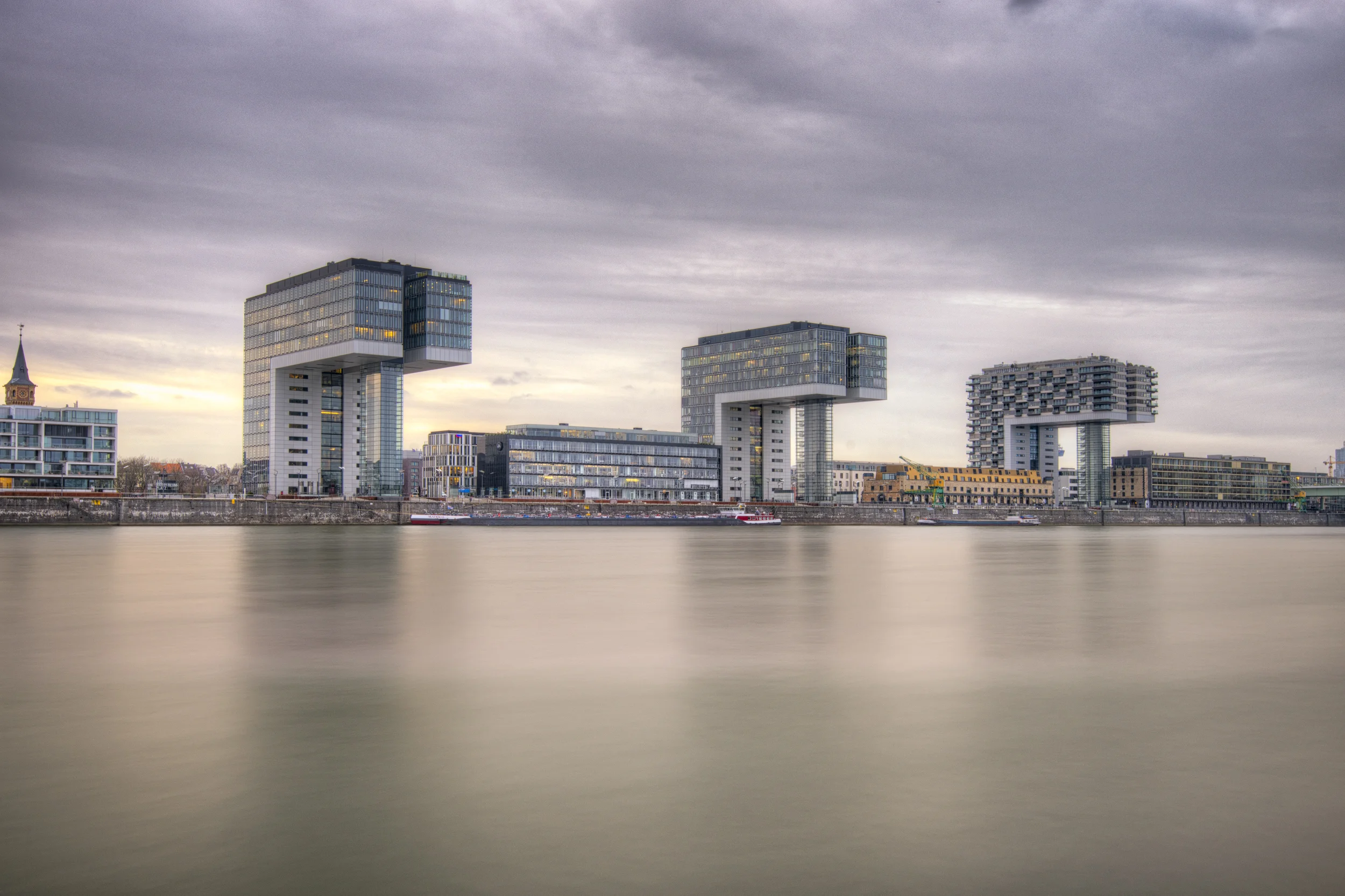 Kranhäuser Köln. Cranehouses Cologne